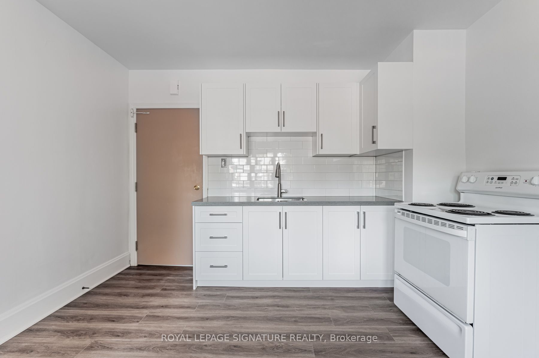 388 Palmerston Boulevard 2a Property Photo 3