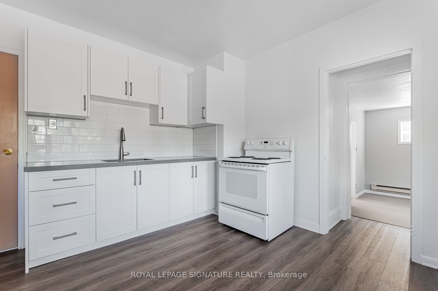 388 Palmerston Boulevard 2a Property Photo 6
