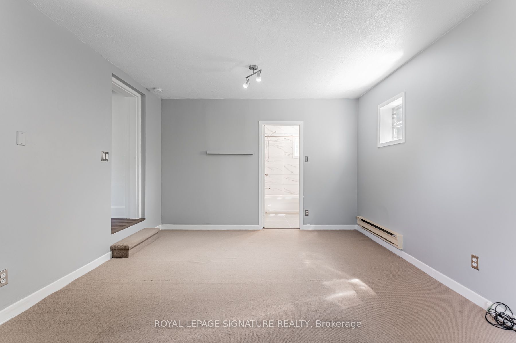 388 Palmerston Boulevard 2a Property Photo 10