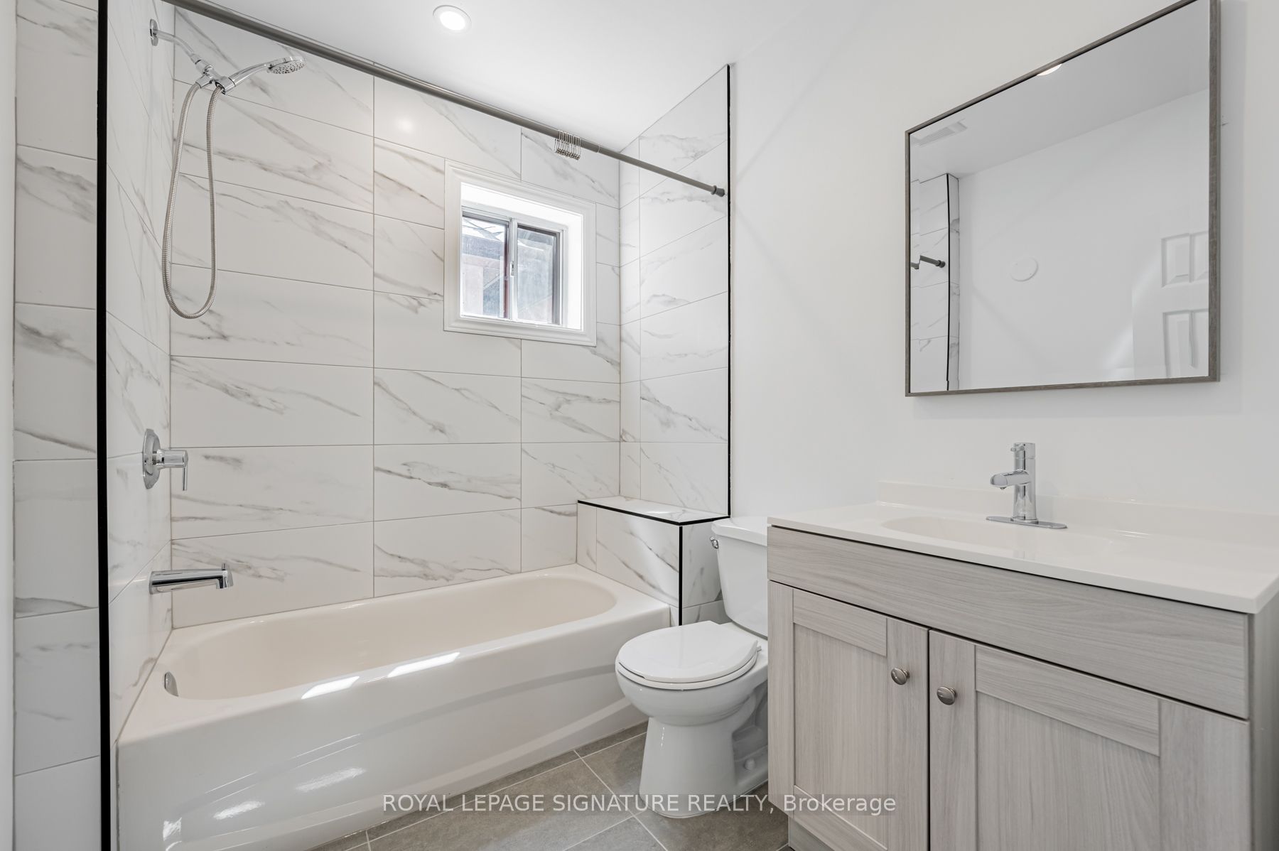 388 Palmerston Boulevard 2a Property Photo 17