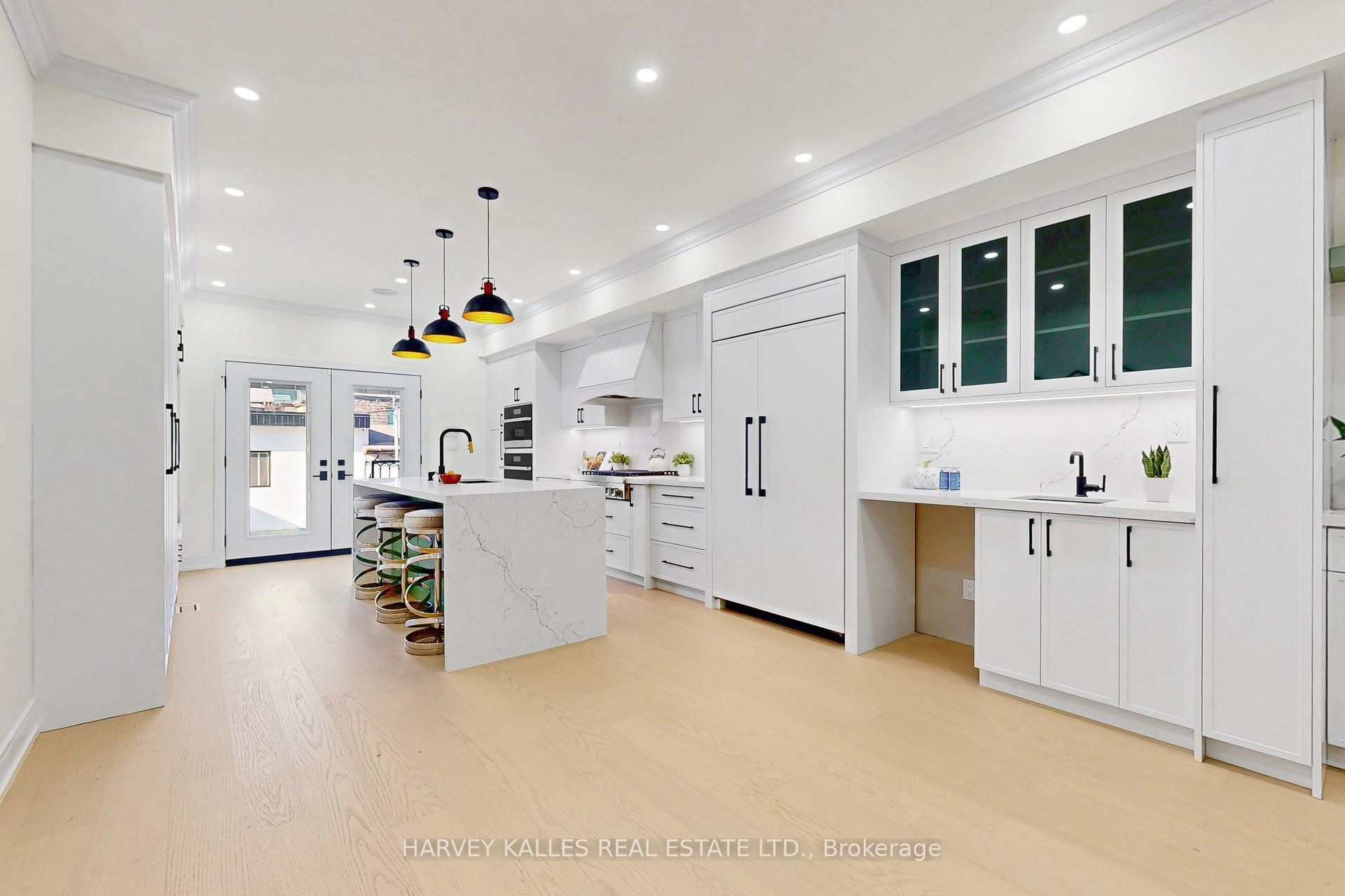 262 Euclid Avenue Property Photo 11
