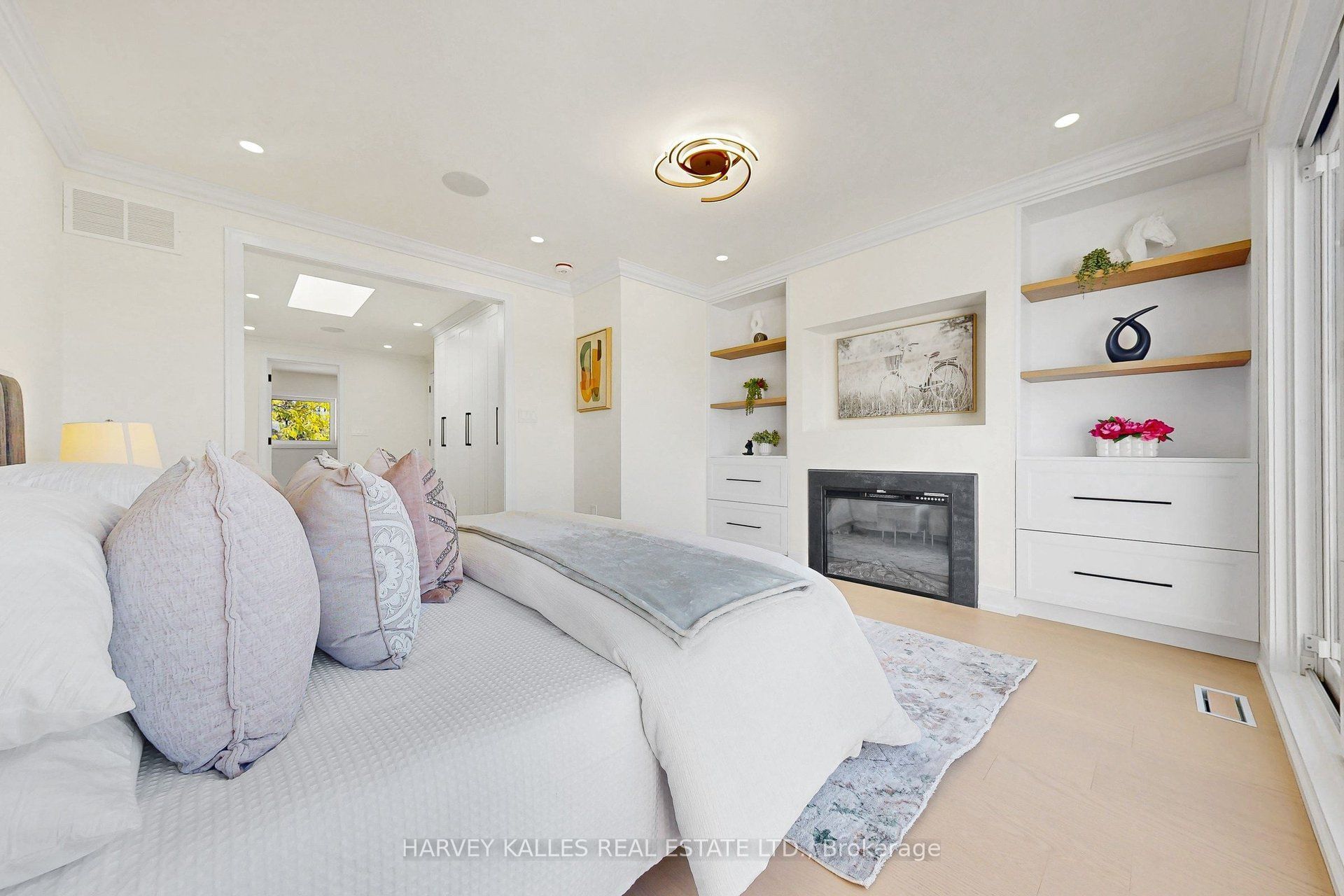 262 Euclid Avenue Property Photo 30
