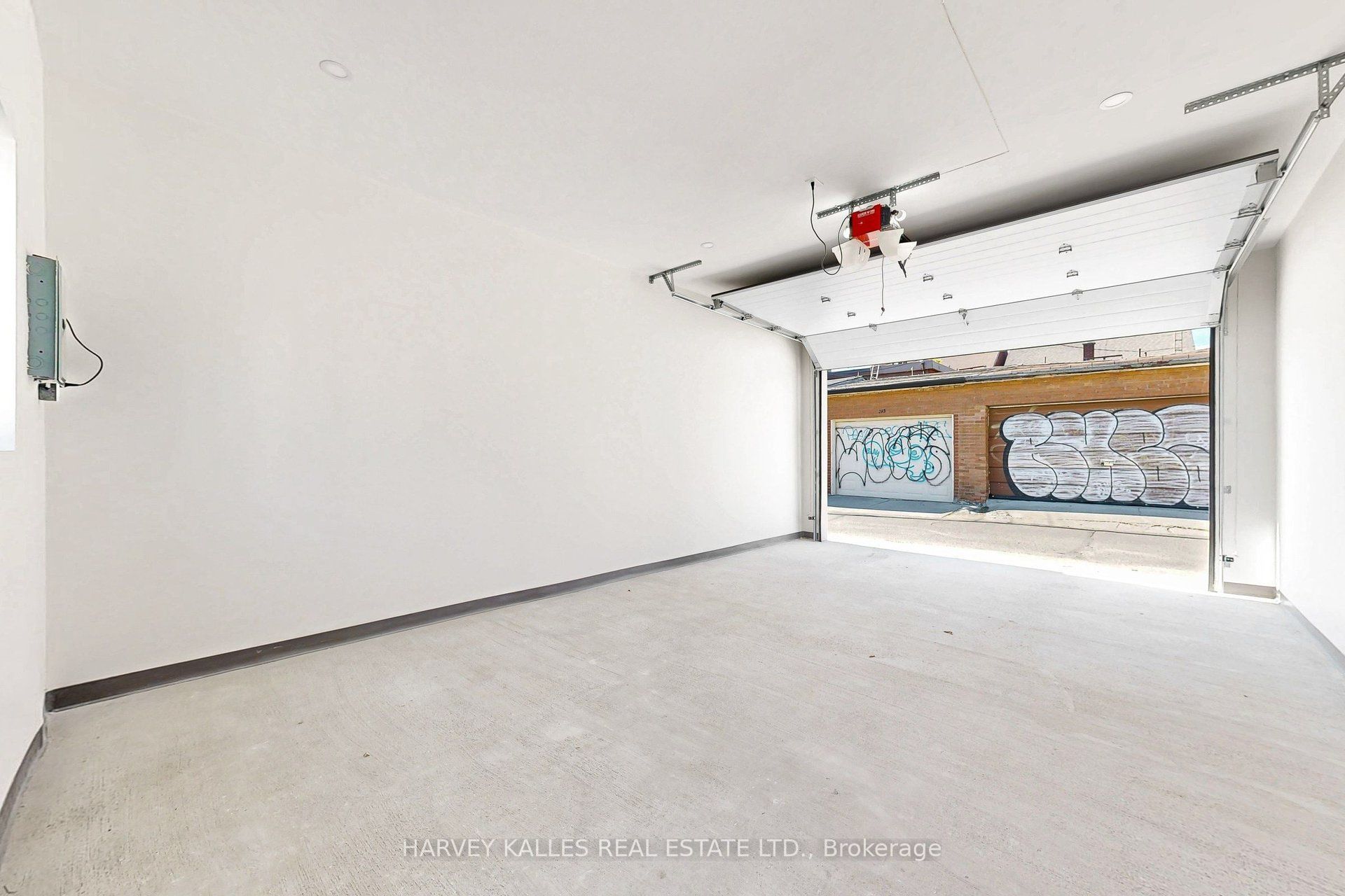 262 Euclid Avenue Property Photo 46