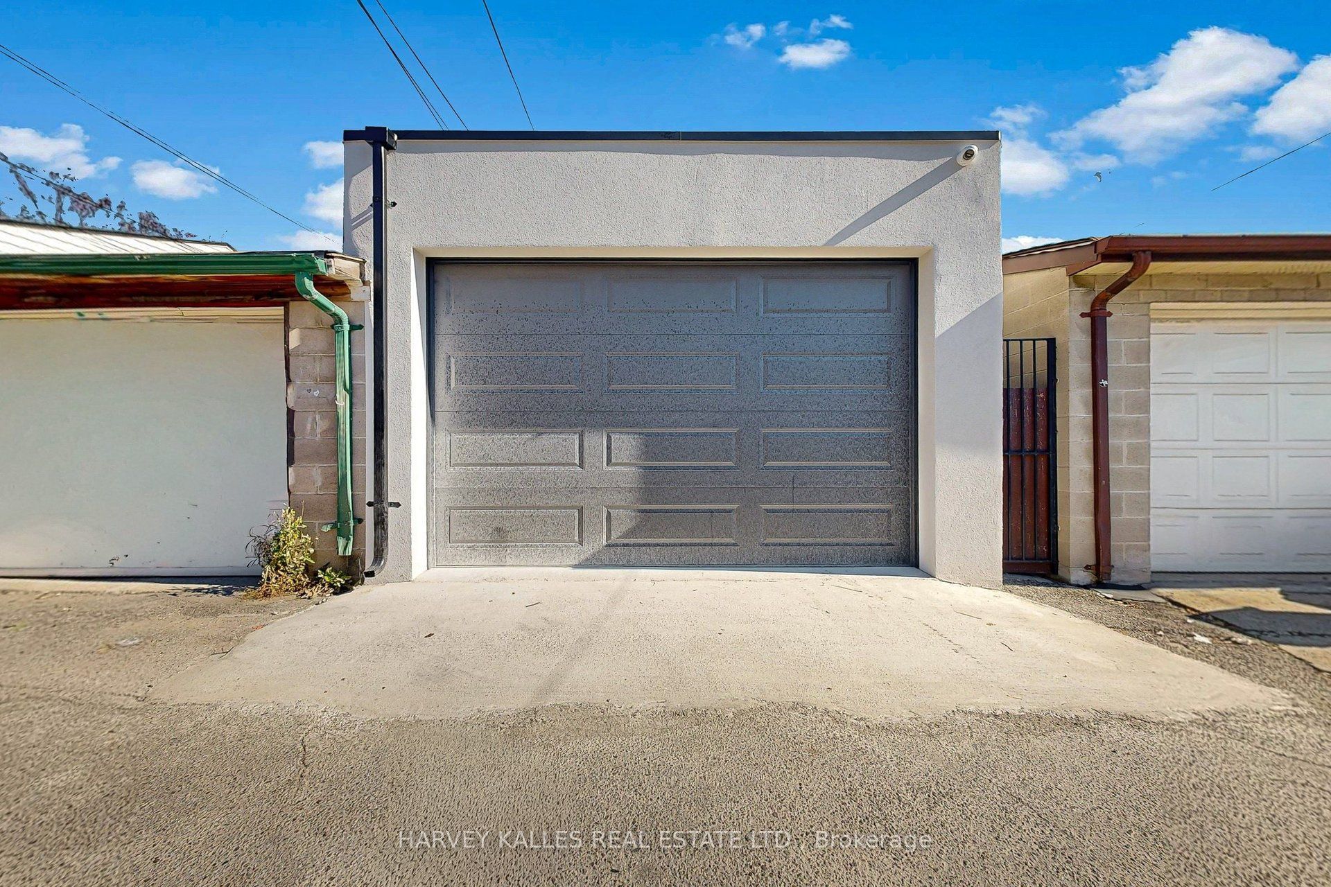 262 Euclid Avenue Property Photo 48