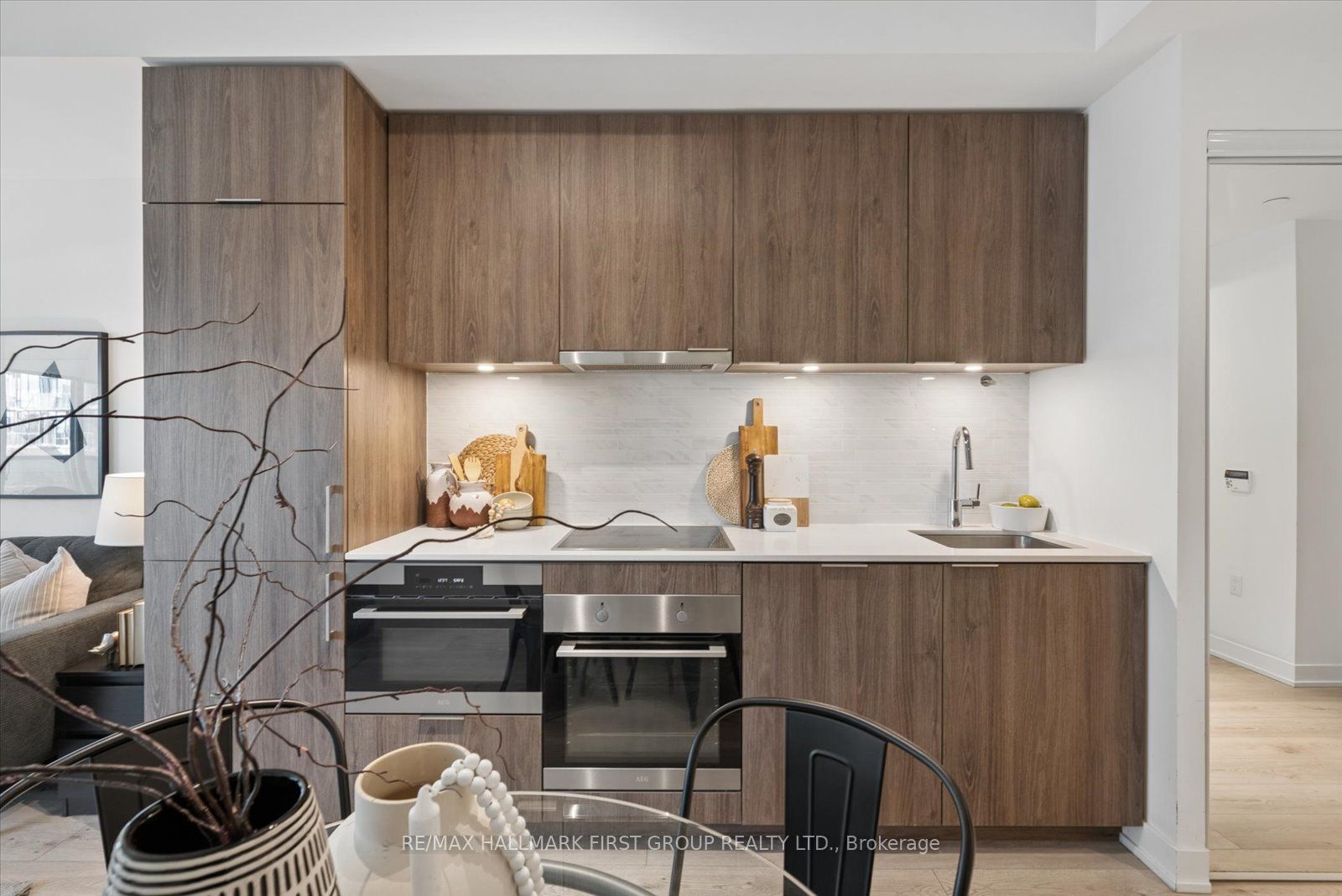 15 Queens Quay E 208 Property Photo 7