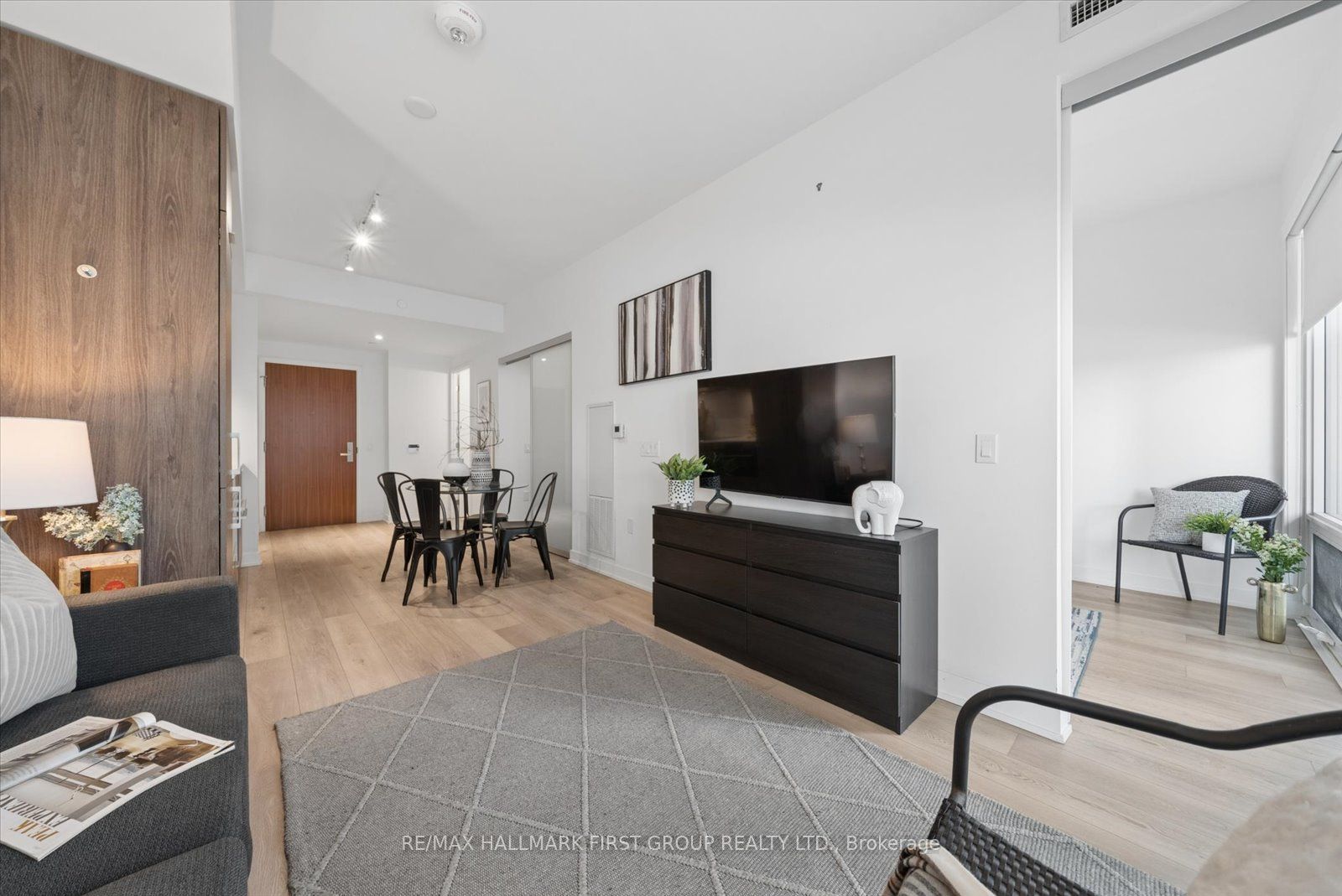 15 Queens Quay E 208 Property Photo 12