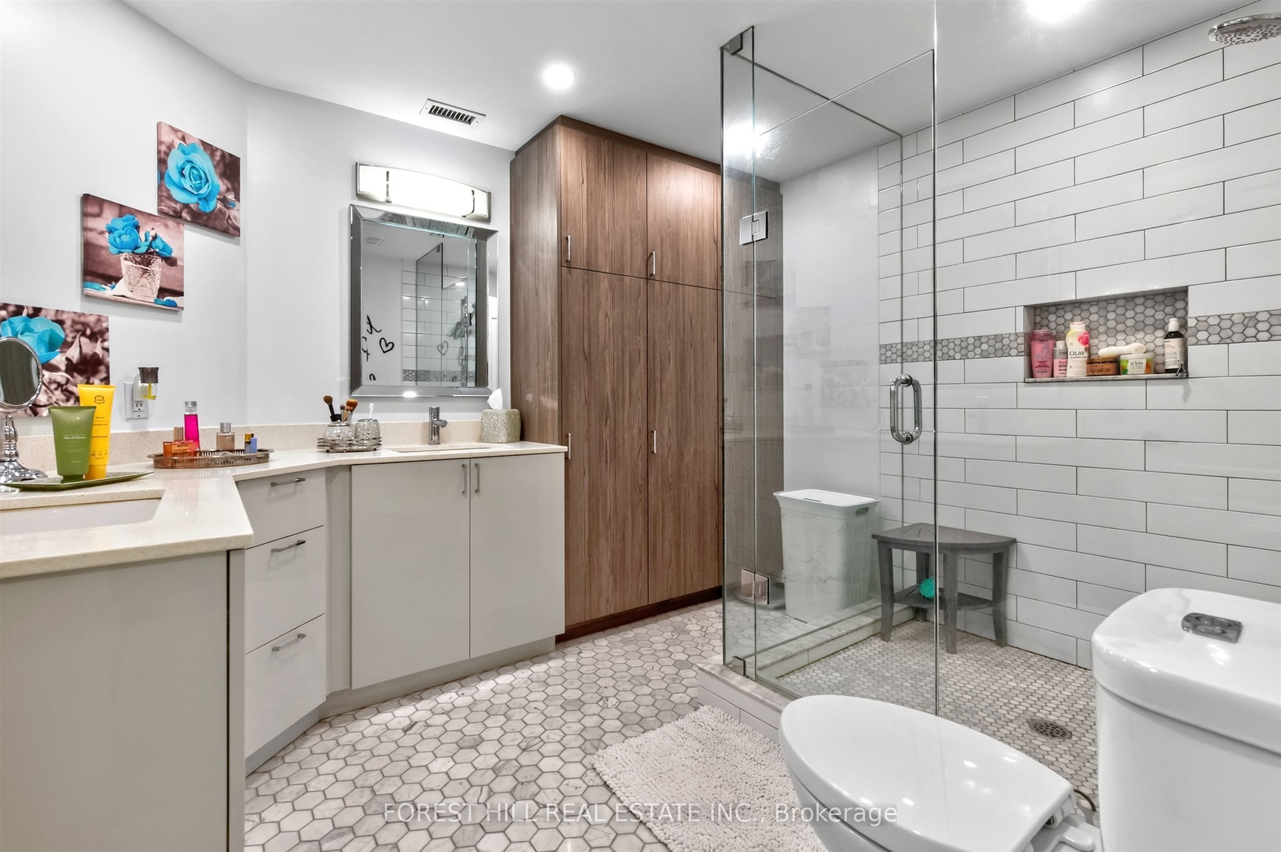 2 Edith Drive 508 Property Photo 25