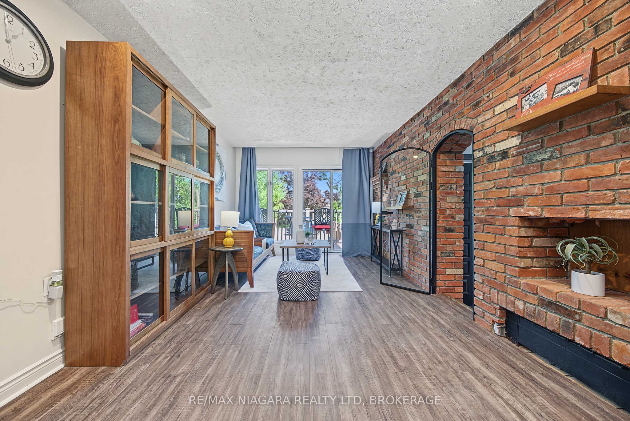 38 Yonge Boulevard Property Photo 14