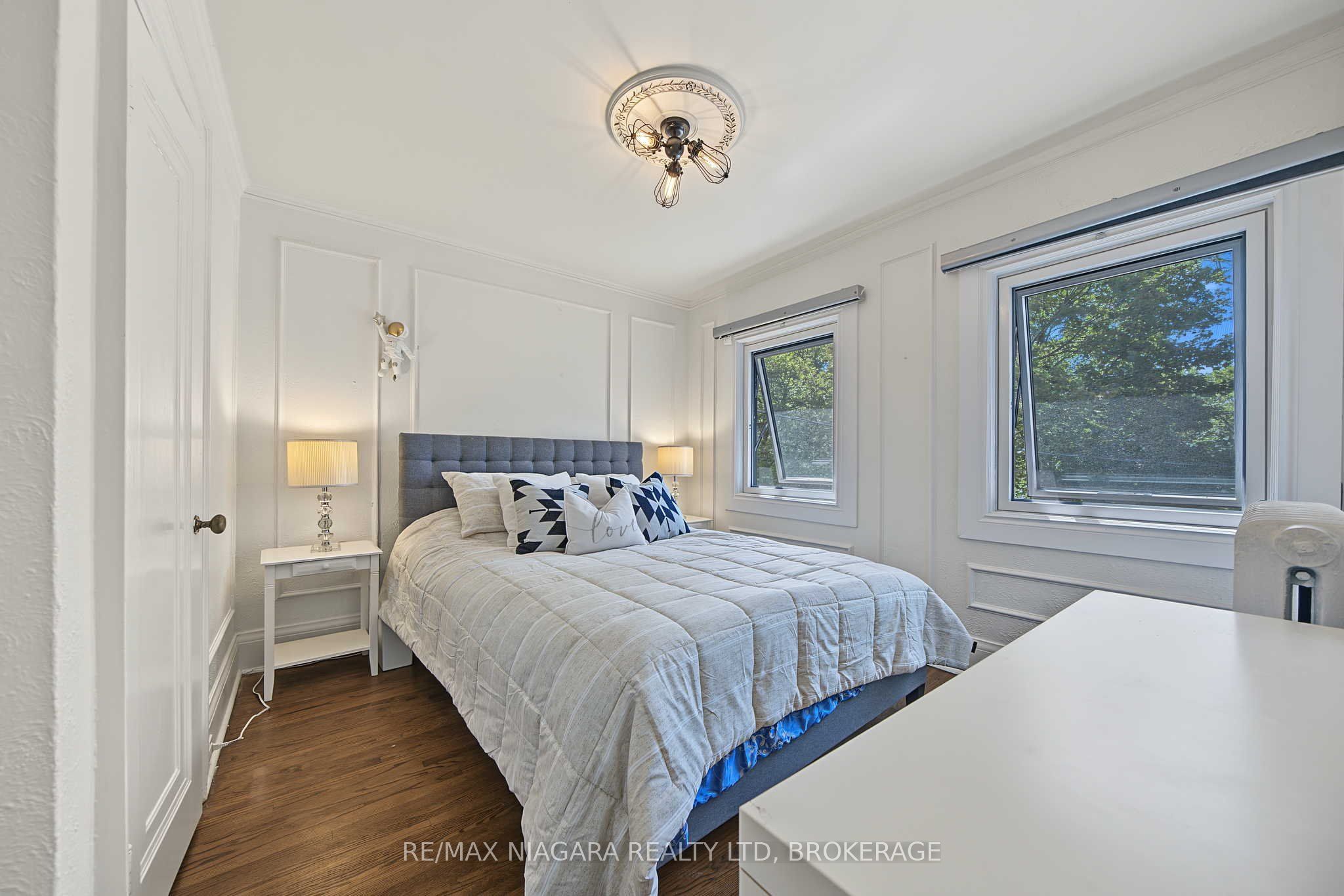 38 Yonge Boulevard Property Photo 27