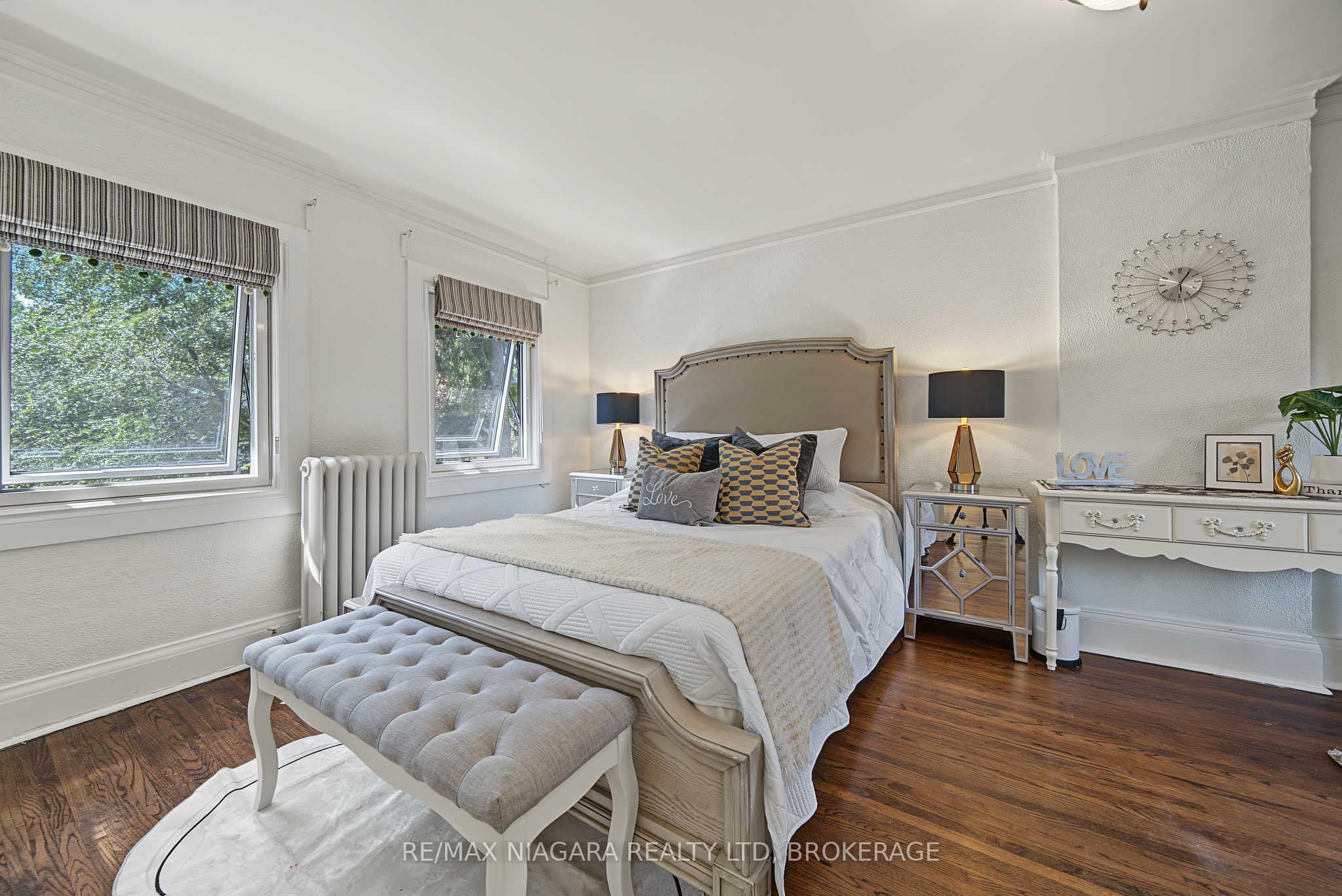 38 Yonge Boulevard Property Photo 31