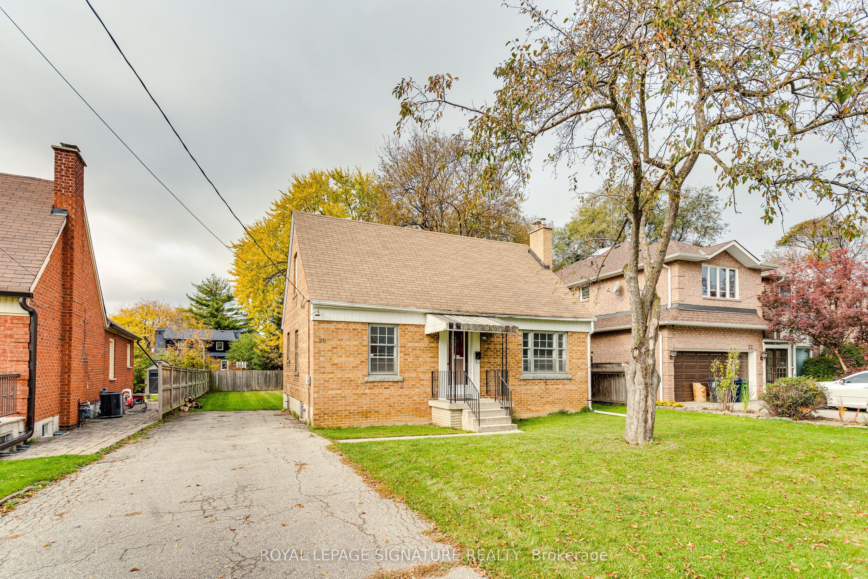 20 Silverton Avenue Property Photo 3