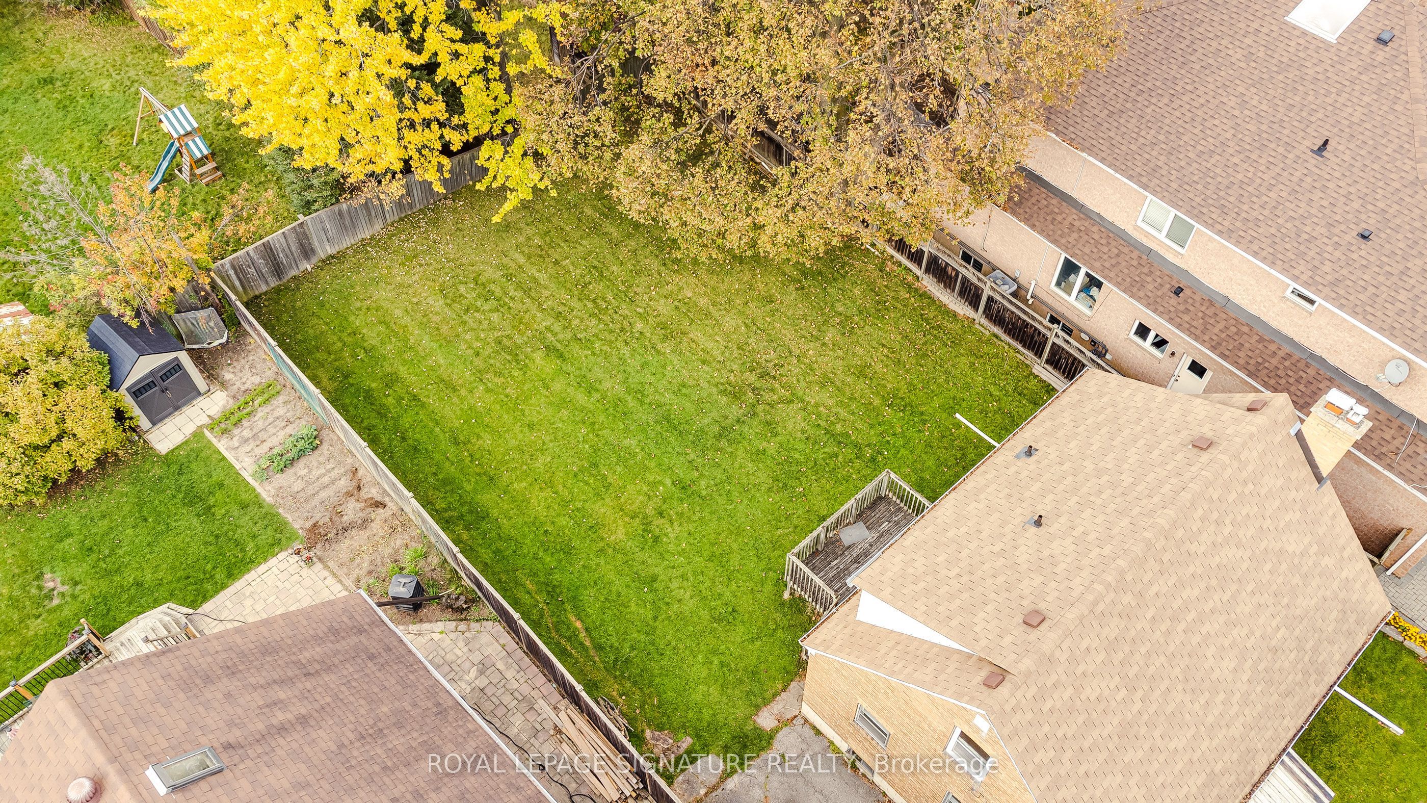 20 Silverton Avenue Property Photo 31