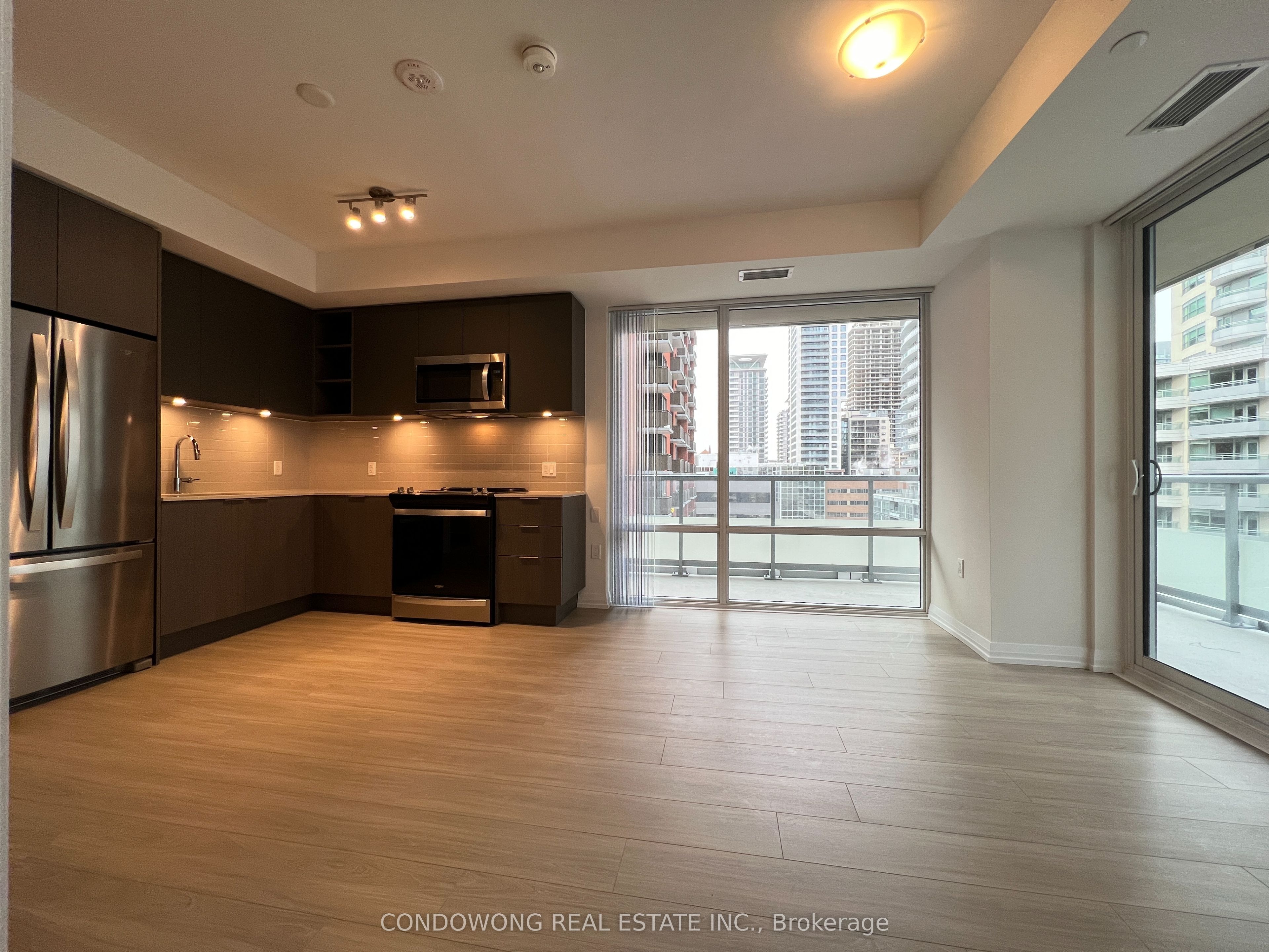 50 Dunfield Avenue 1019 Property Photo 11