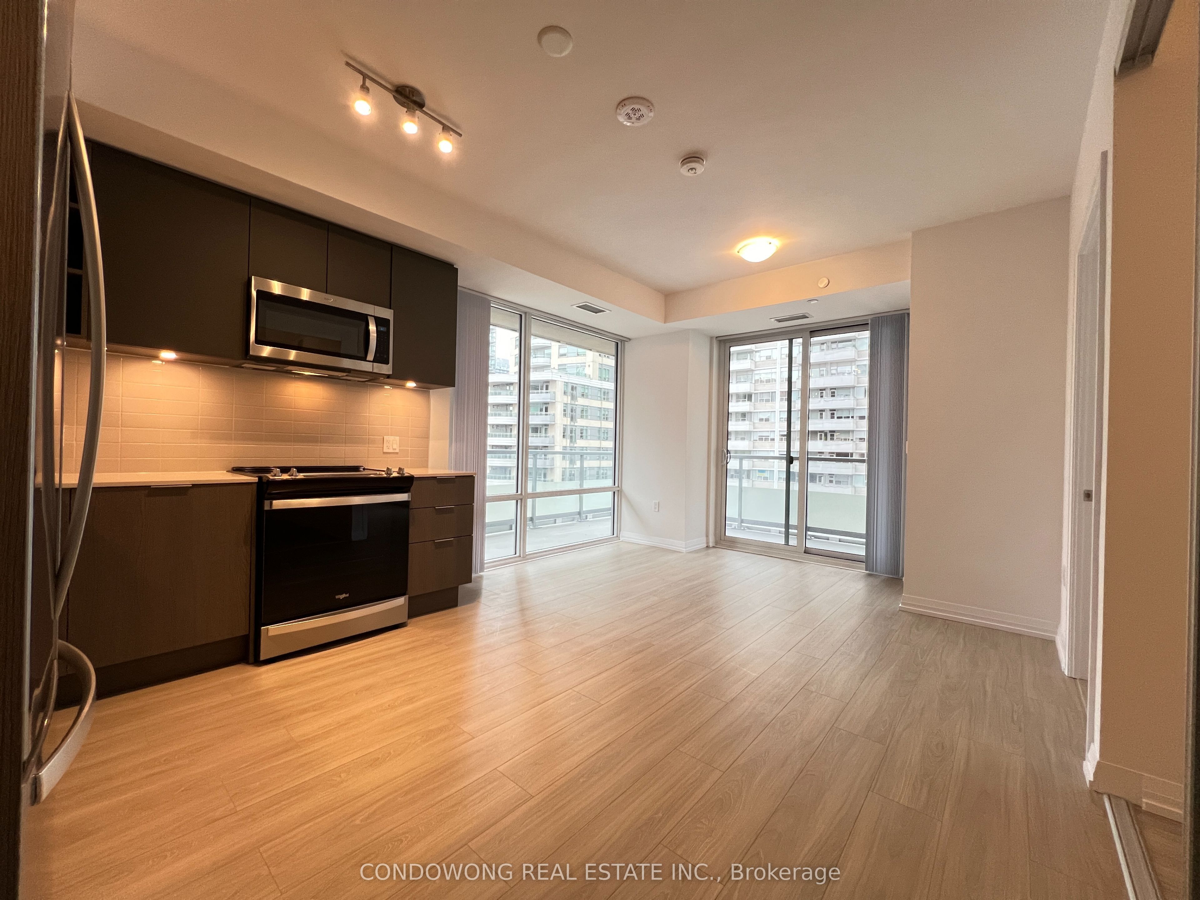 50 Dunfield Avenue 1019 Property Photo 12