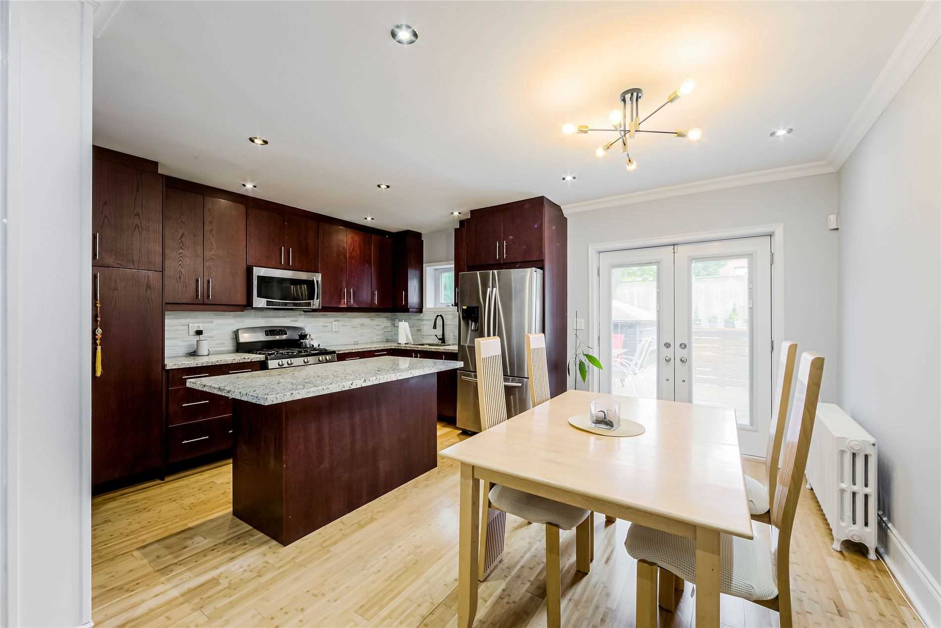 34 Roseneath Gdns Property Photo 10