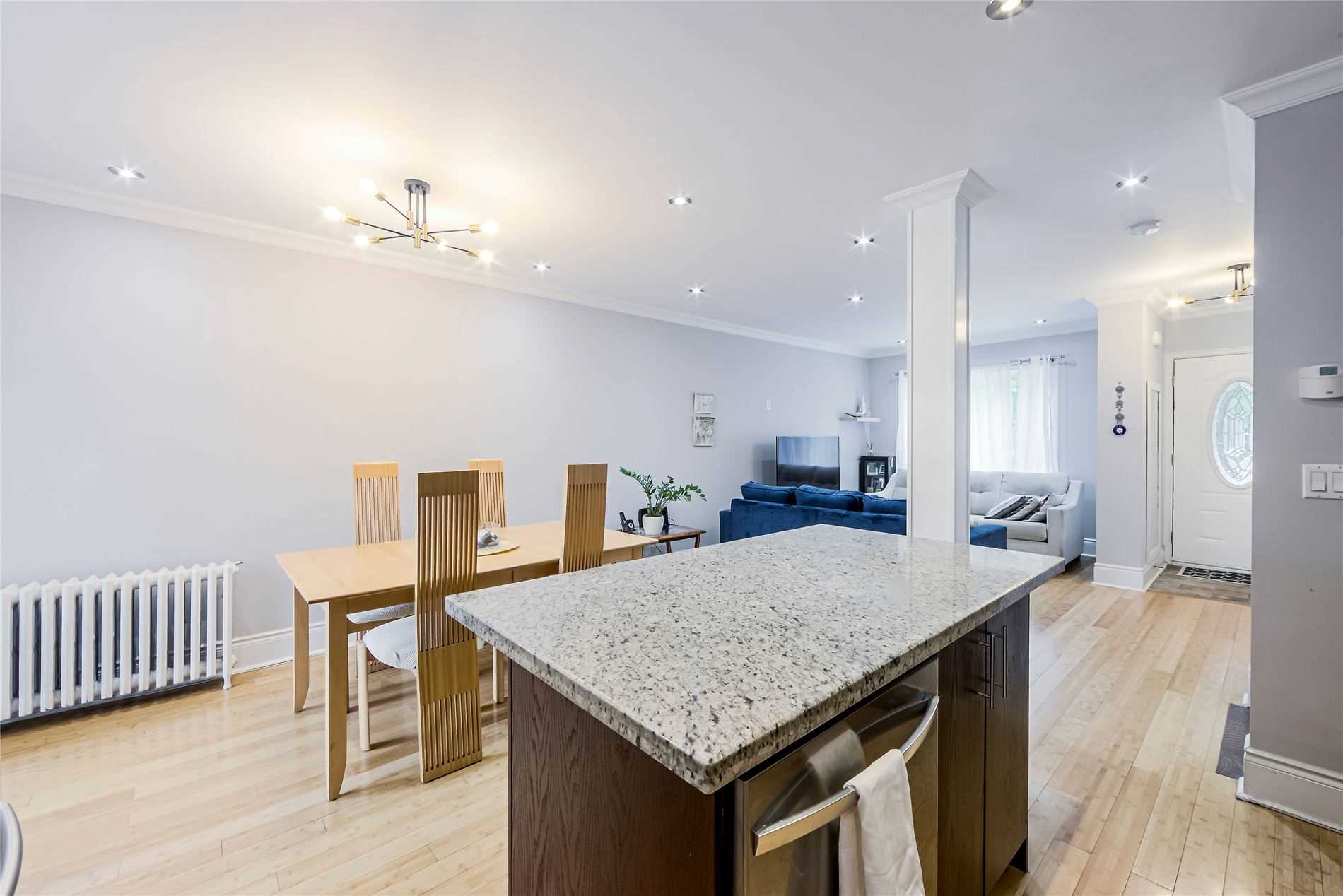 34 Roseneath Gdns Property Photo 15