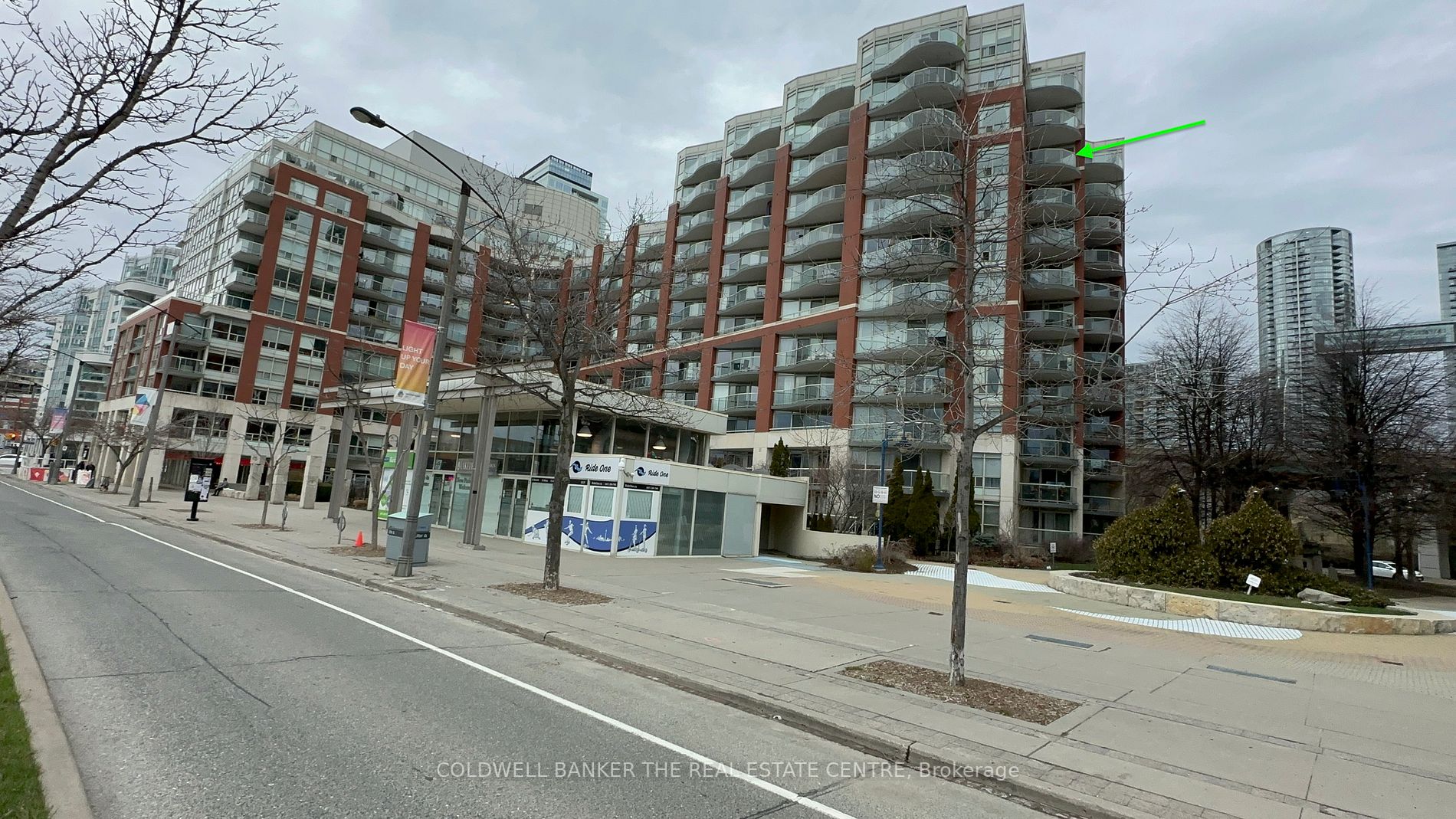 550 Queens Quay W 1027 Property Photo 4