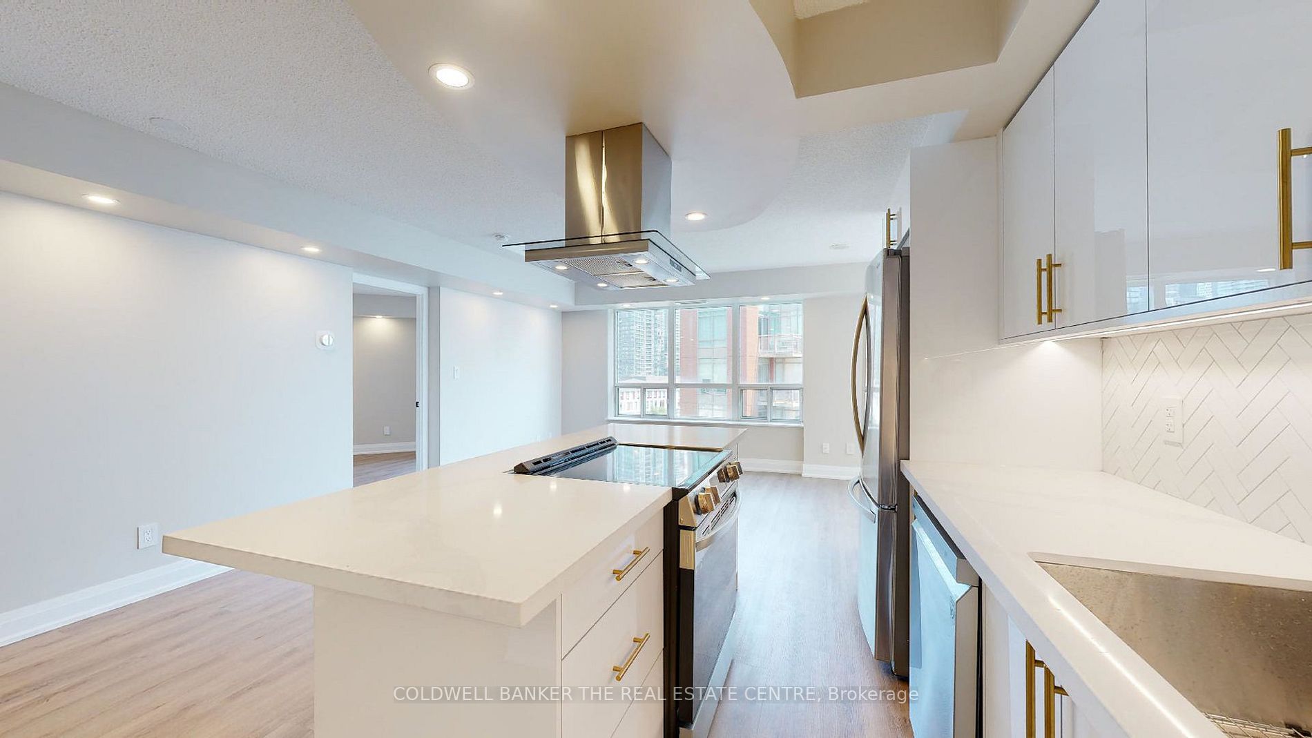 550 Queens Quay W 1027 Property Photo 11