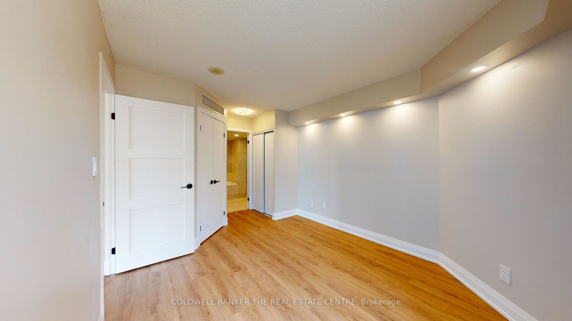 550 Queens Quay W 1027 Property Photo 20