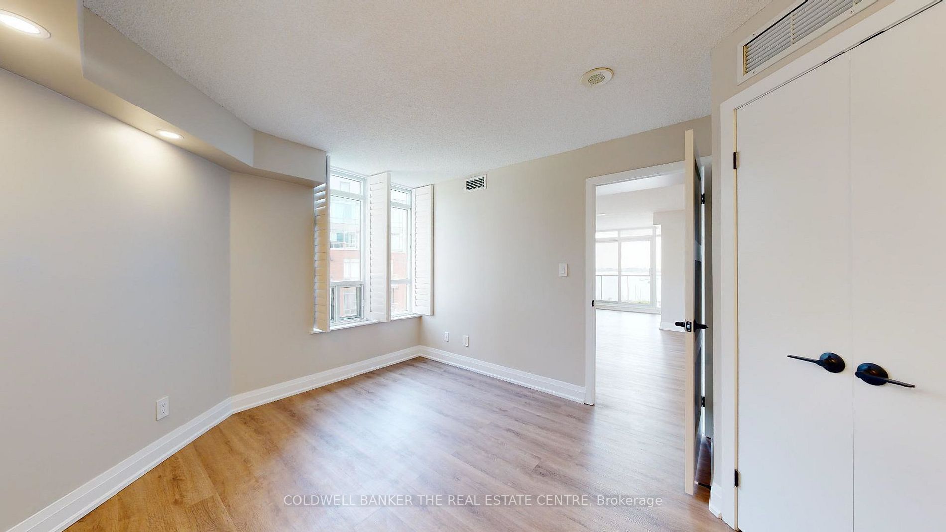 550 Queens Quay W 1027 Property Photo 22