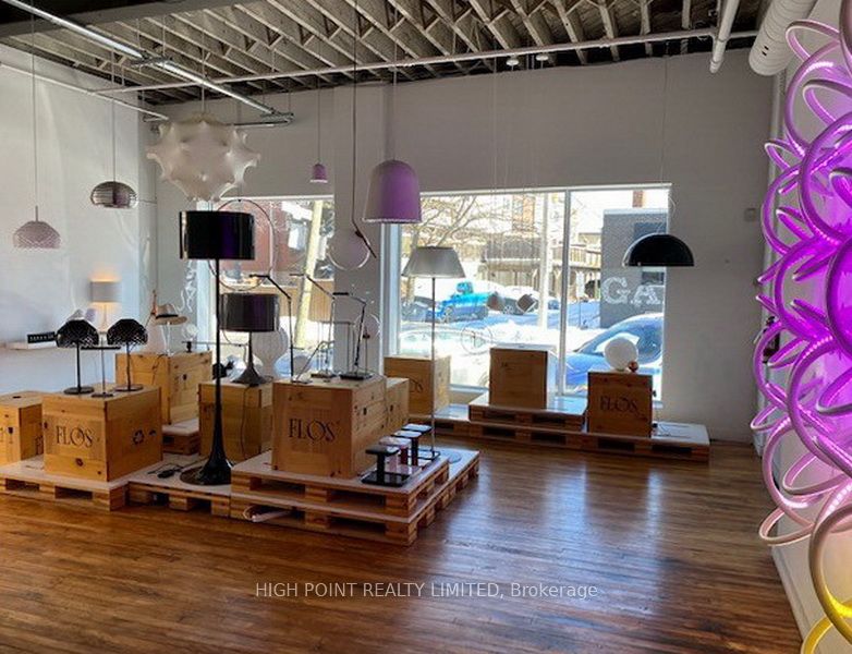 267 Niagara Street Property Photo 13