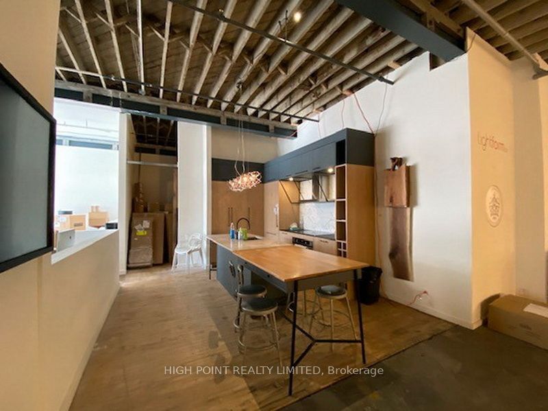 267 Niagara Street Property Photo 17