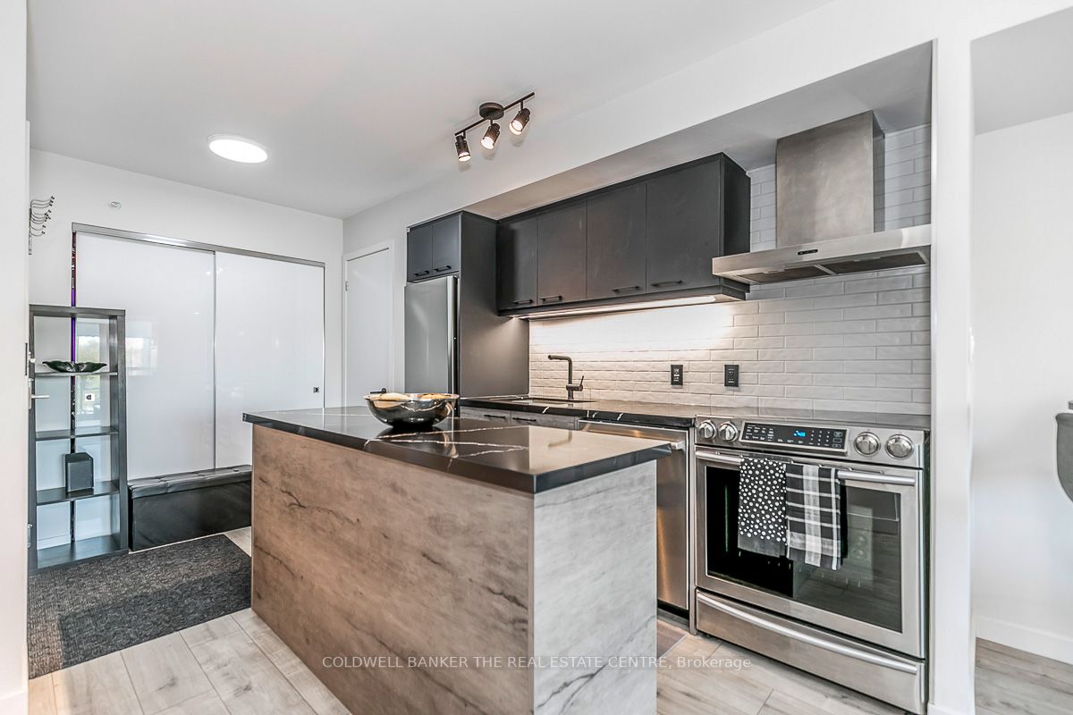 68 Abell St 33 Property Photo 6
