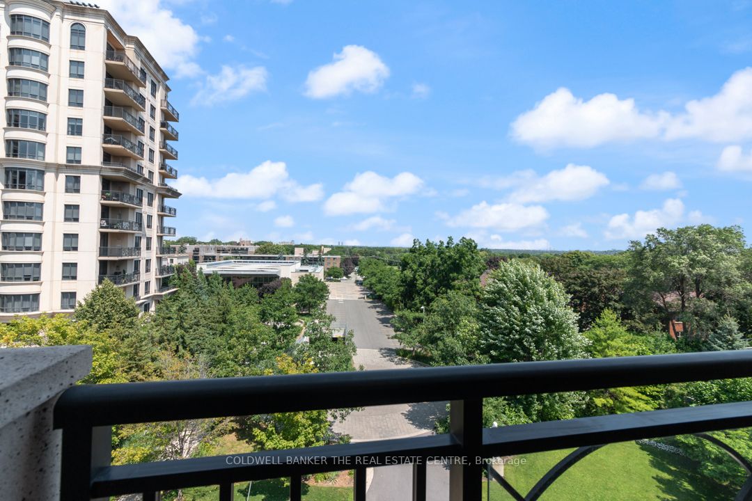650 Sheppard Ave E 9 Property Photo 27