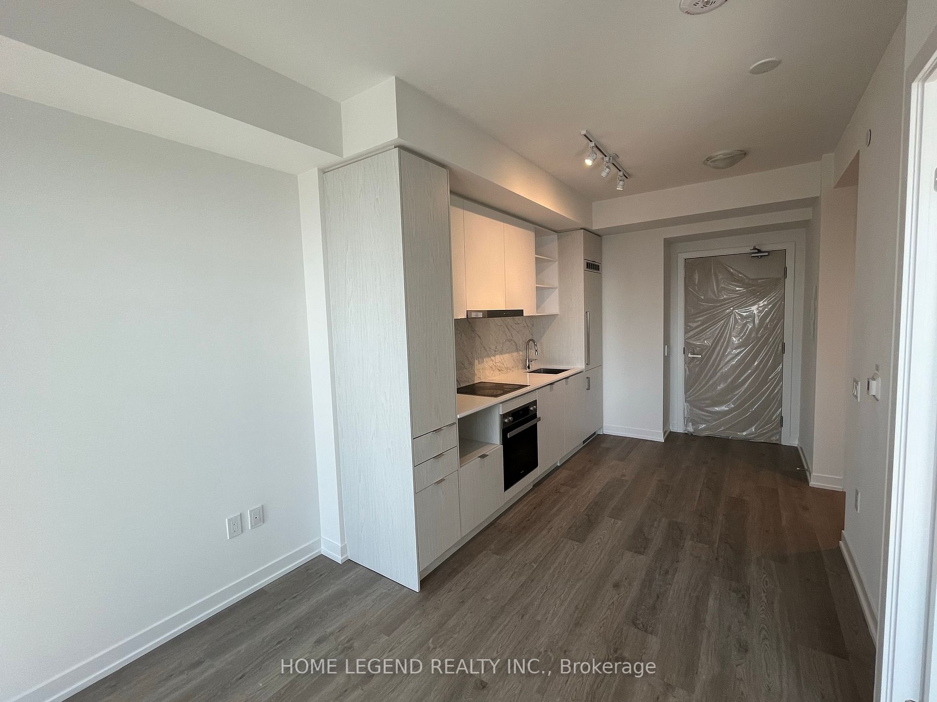 55 Cooper St 11 Property Photo 8