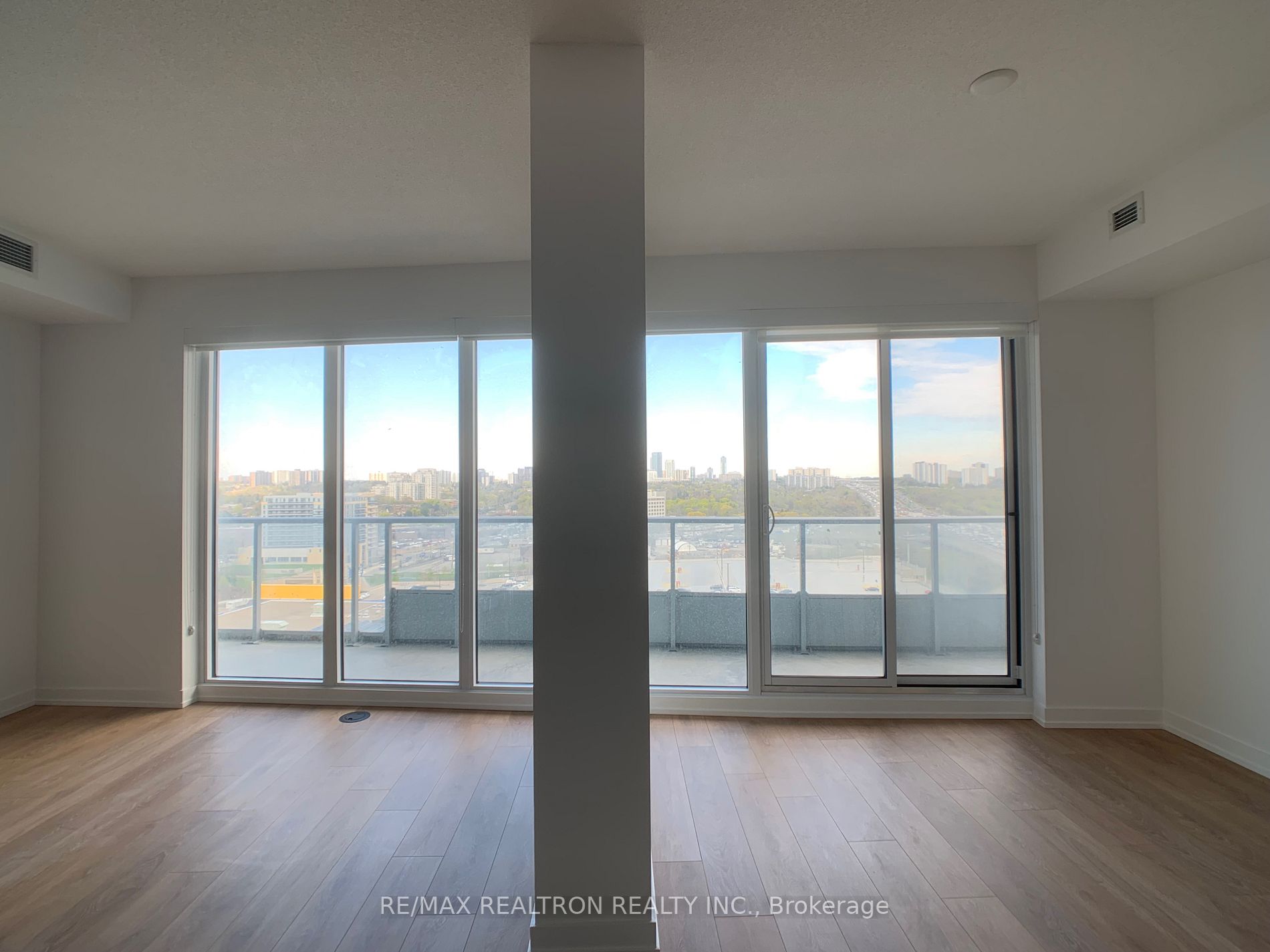 117 Mcmahon Dr 02 Property Photo 3