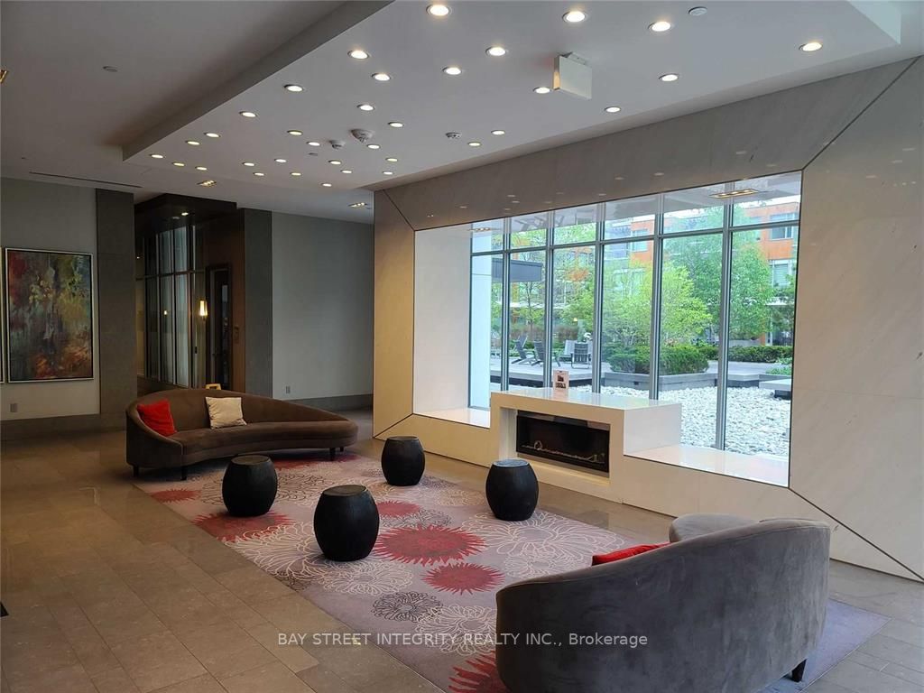 88 Sheppard Ave E 04 Property Photo 11