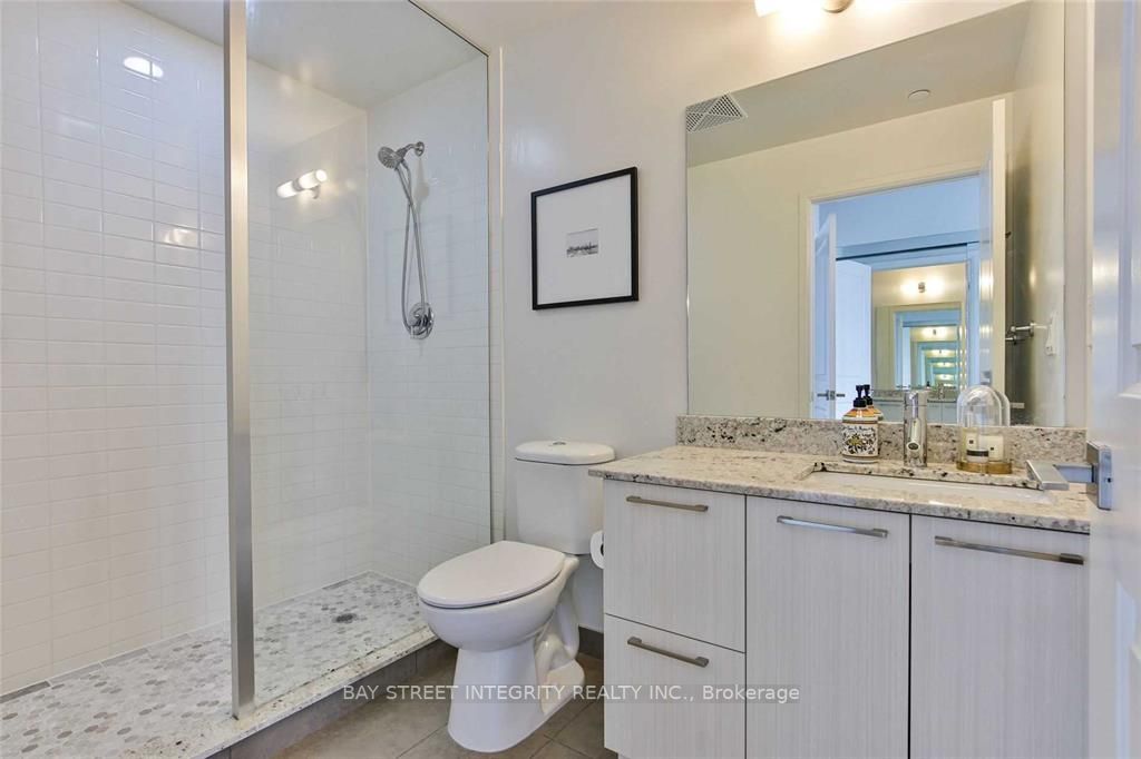 88 Sheppard Ave E 04 Property Photo 16