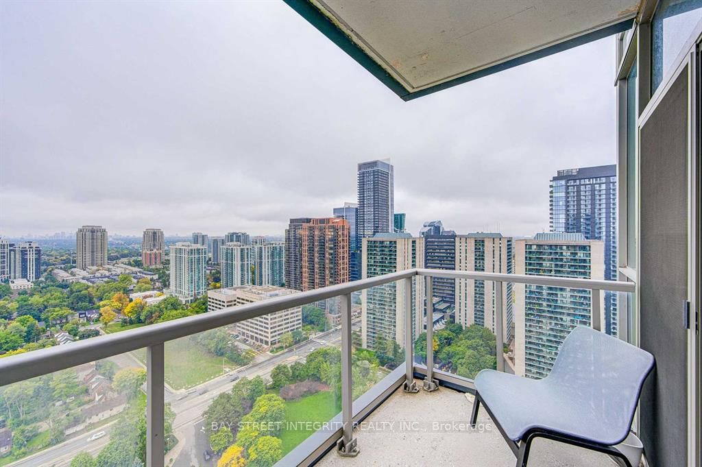 88 Sheppard Ave E 04 Property Photo 23