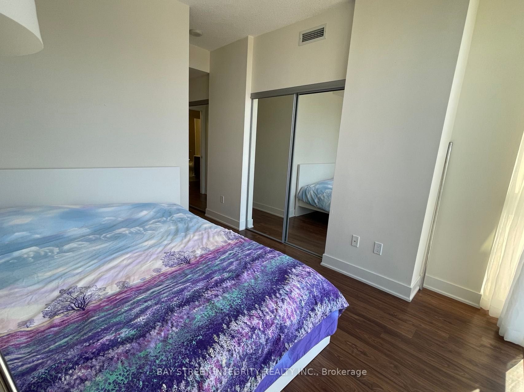 88 Sheppard Ave E 04 Property Photo 28