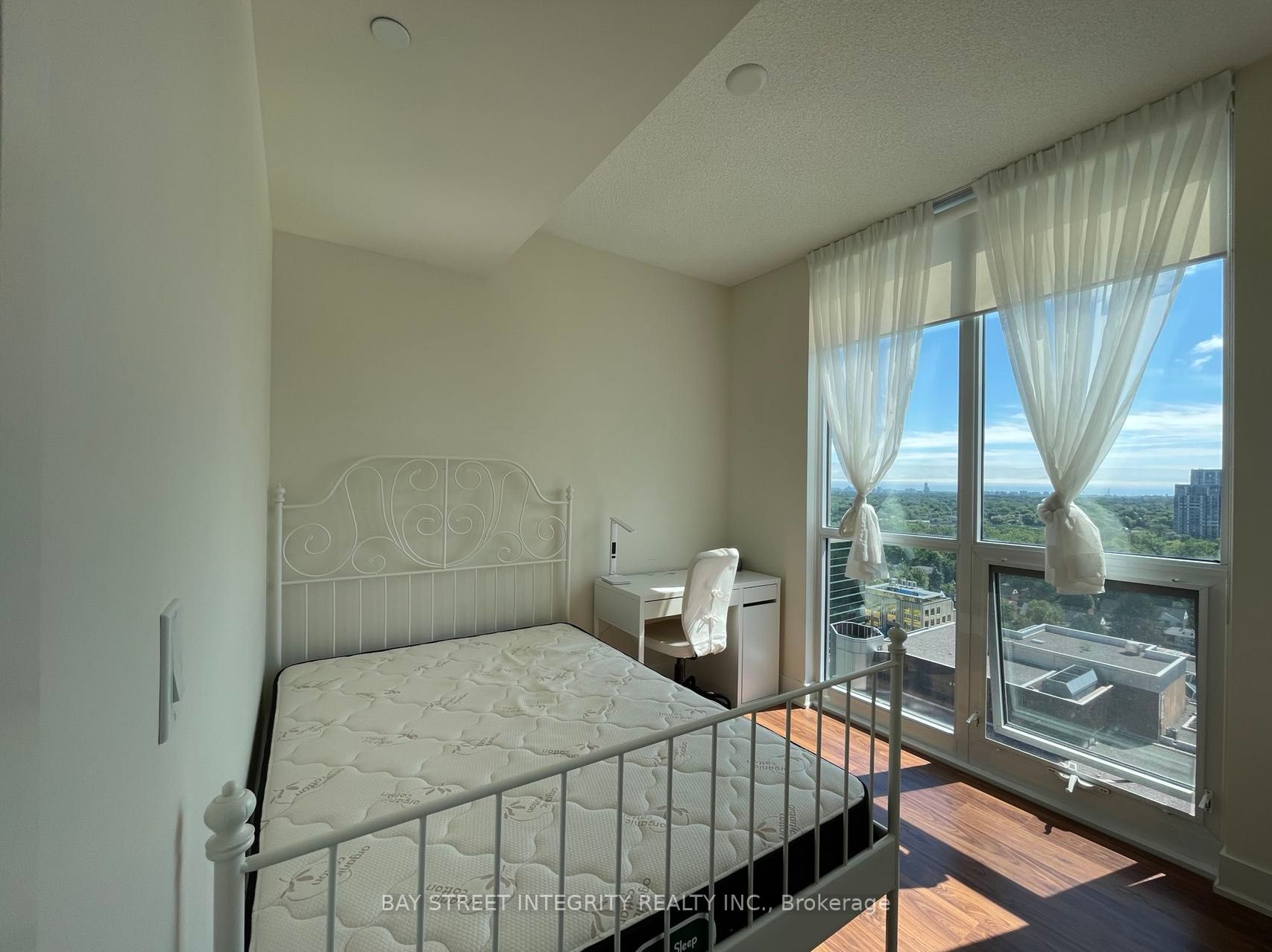 88 Sheppard Ave E 04 Property Photo 37