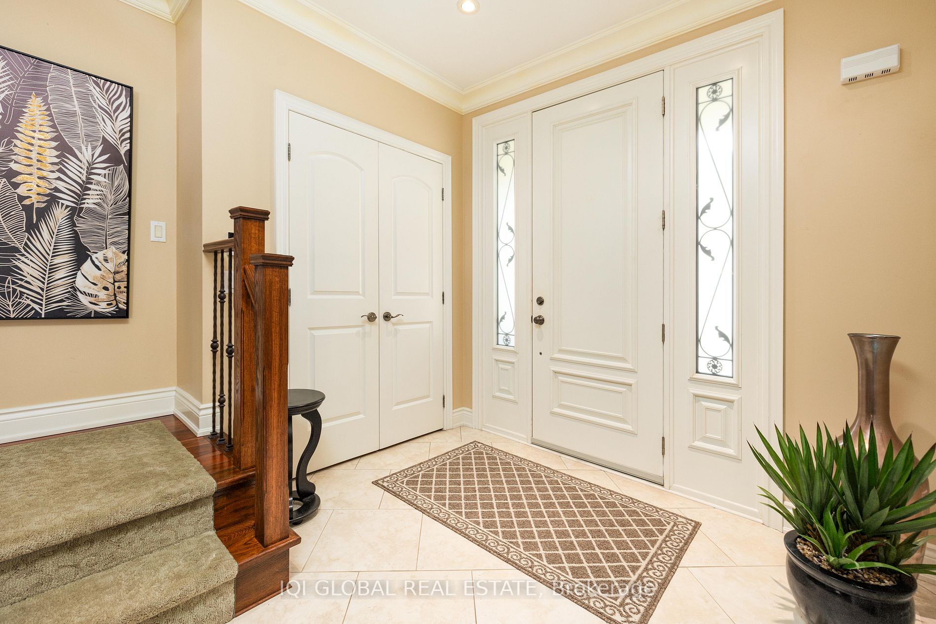 21 Devondale Ave Property Photo 4
