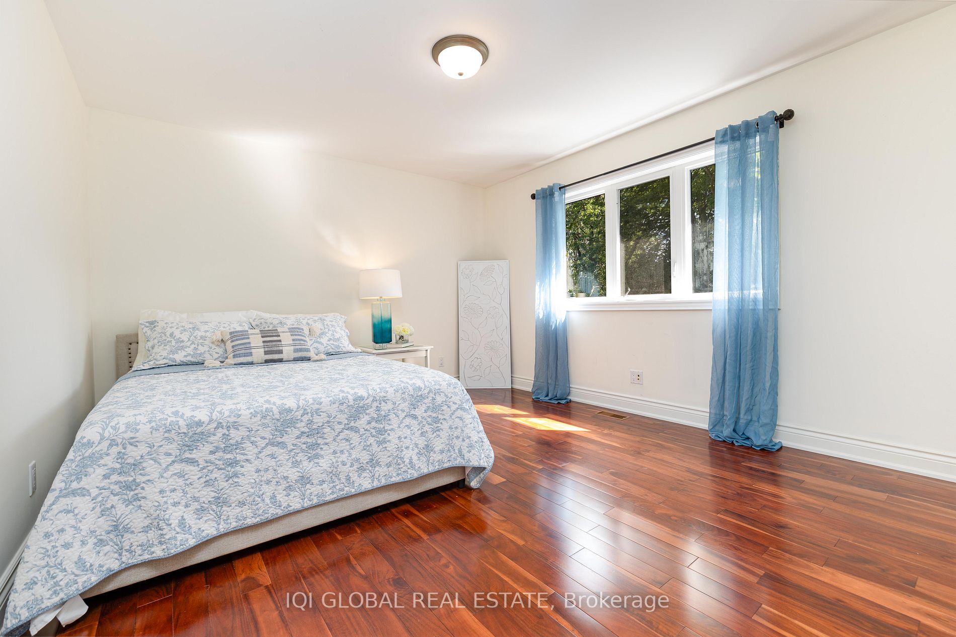 21 Devondale Ave Property Photo 26