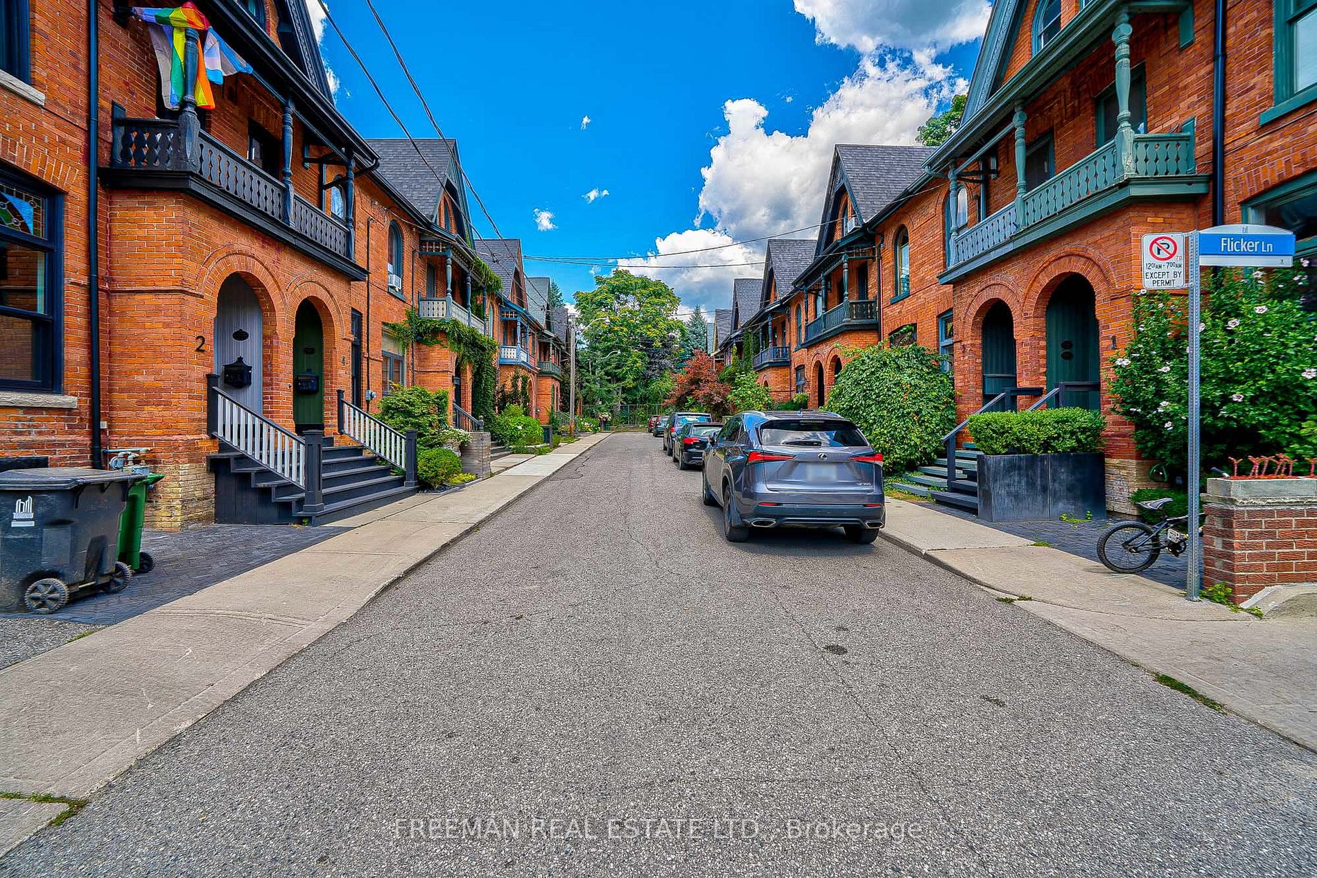 15 Laurier Ave Property Photo 2