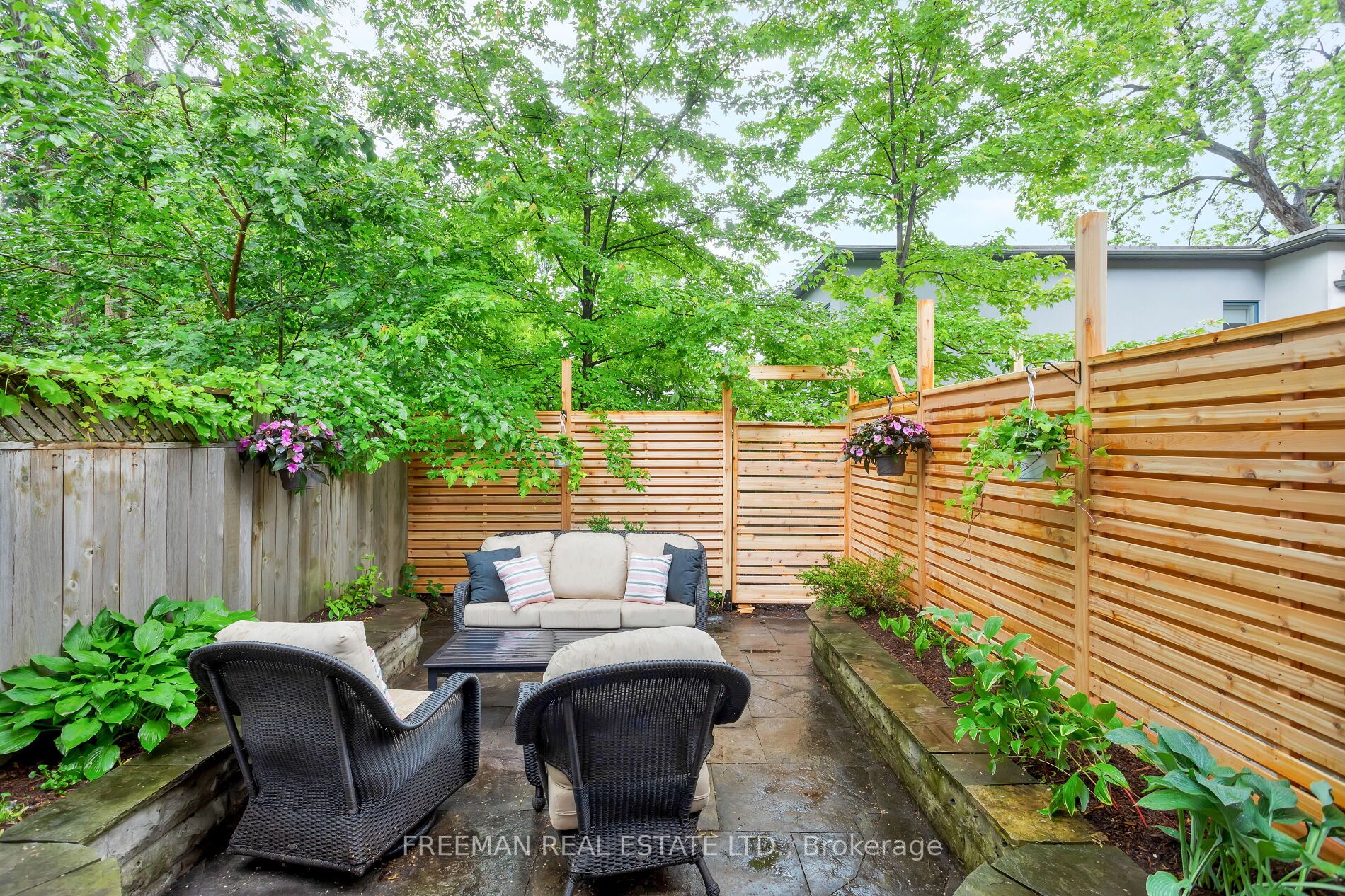 15 Laurier Ave Property Photo 36