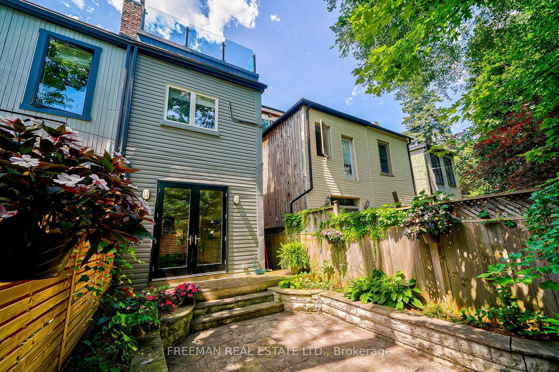 15 Laurier Ave Property Photo 38