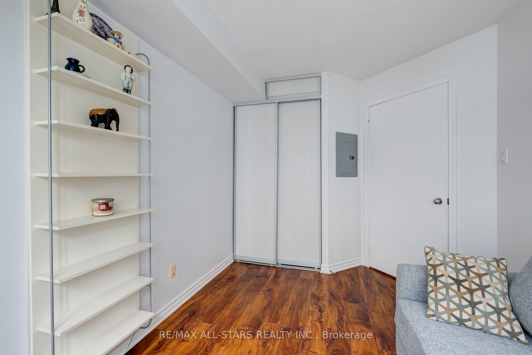 600 Queens Quay W Property Photo 24