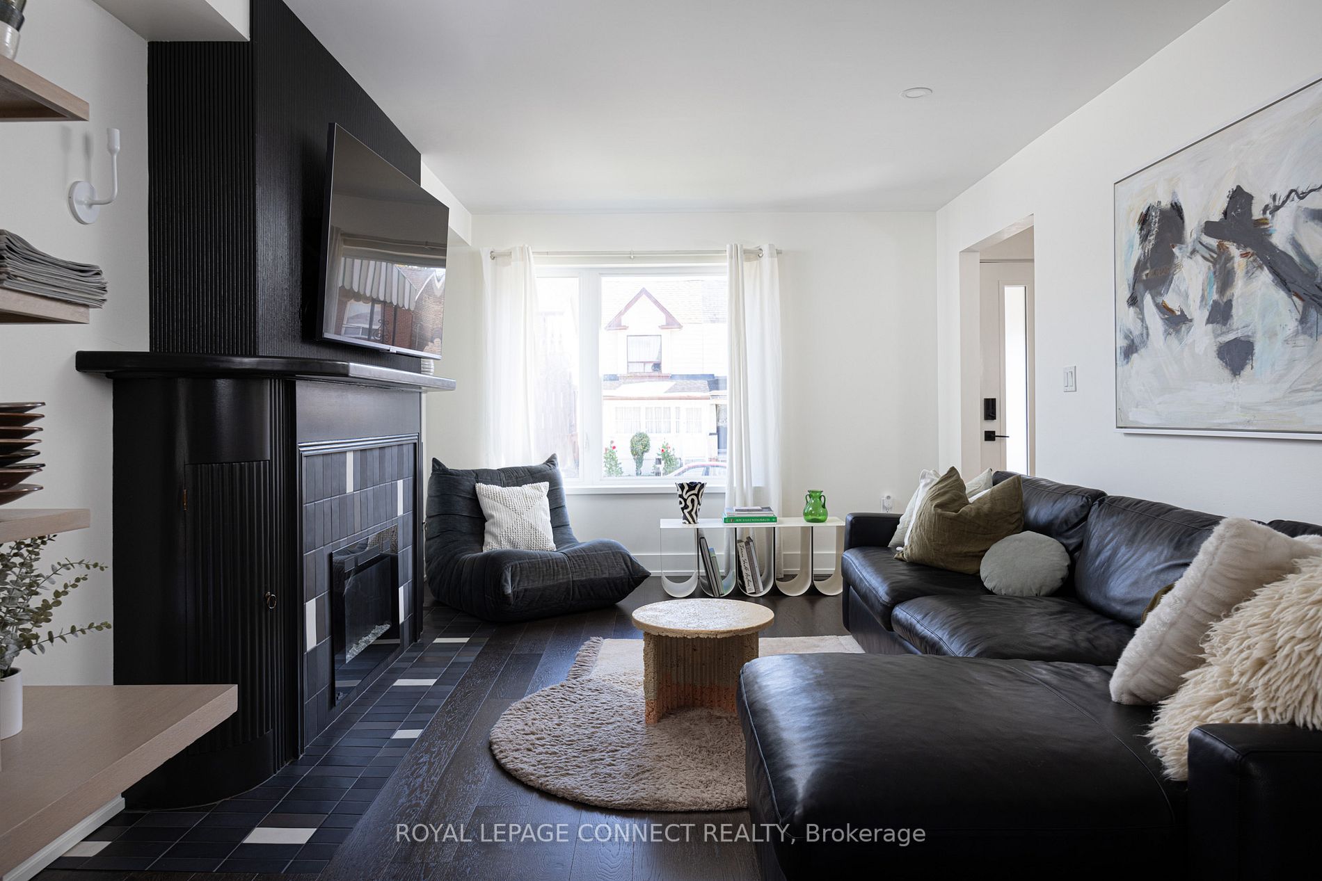 276 Oakwood Ave Property Photo 5