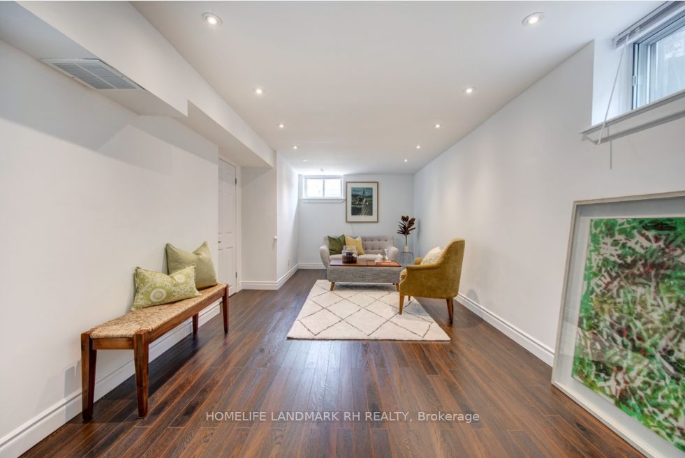 261 Woodsworth Rd Property Photo 18