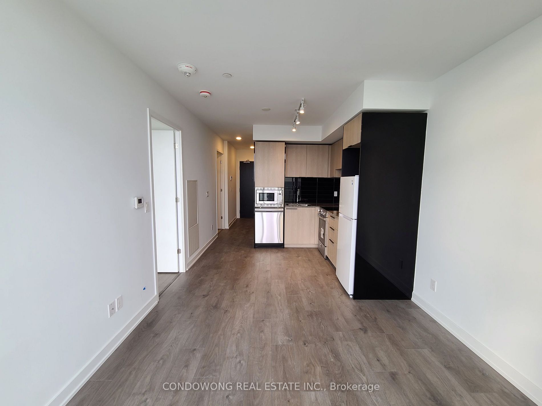501 Yonge St 08 Property Photo 1