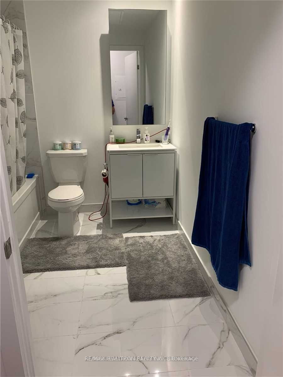 77 Shuter St 6 Property Photo 5