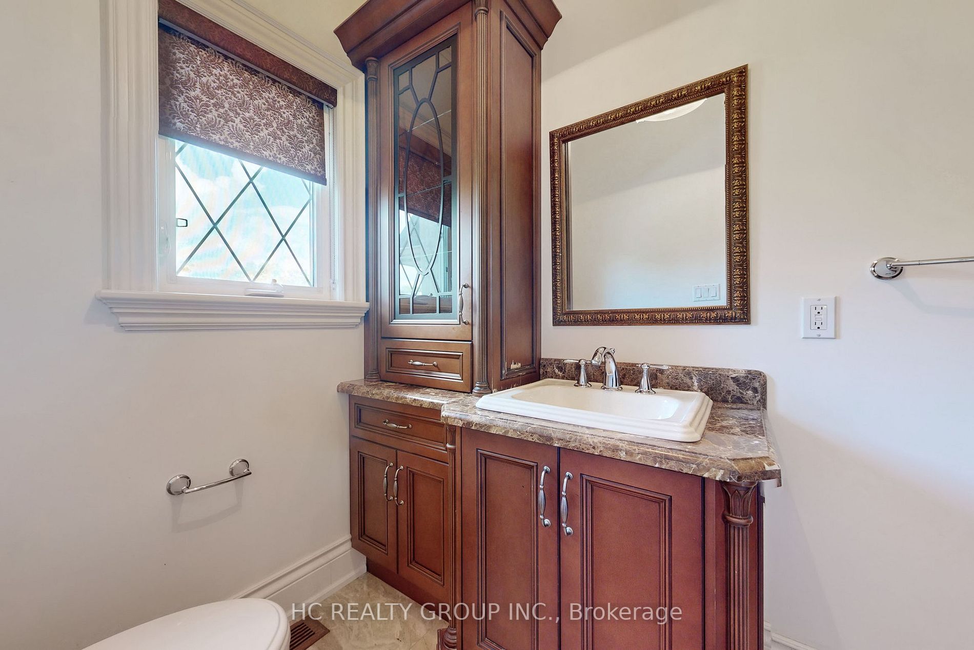325 Melrose Ave Property Photo 18