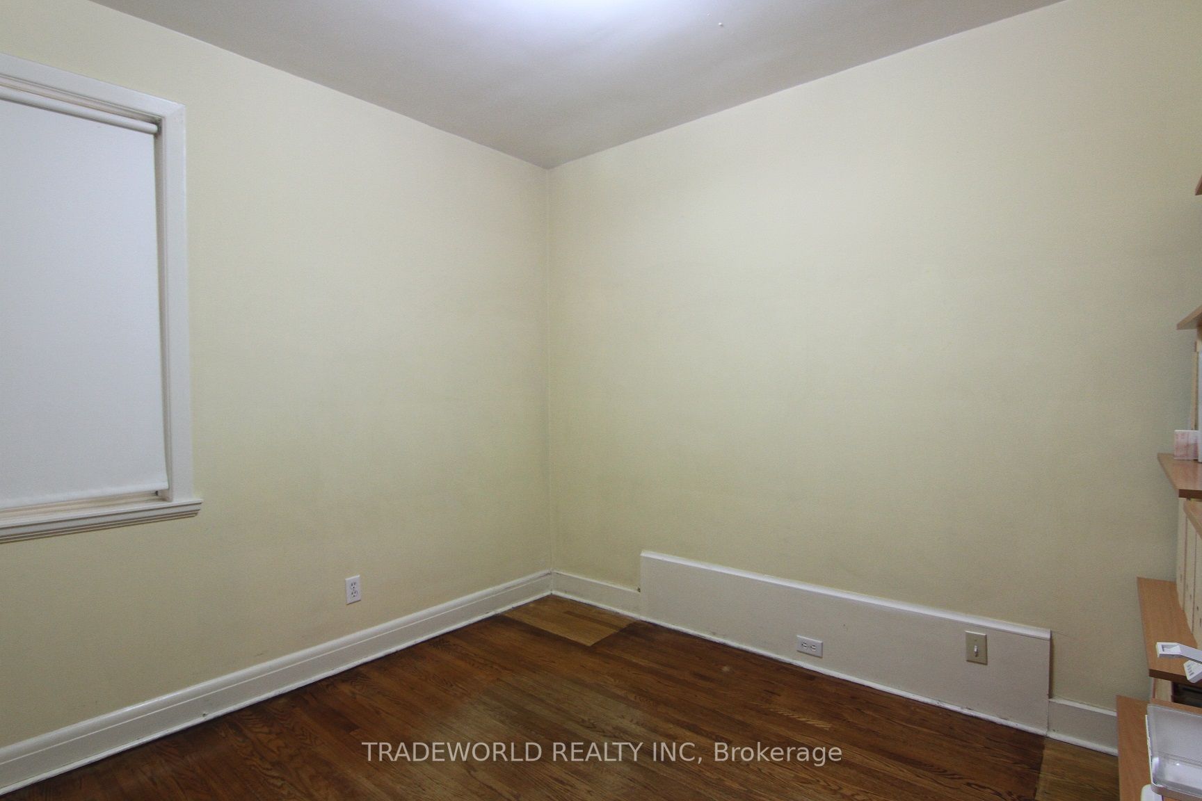107 Elmwood Ave Property Photo 10