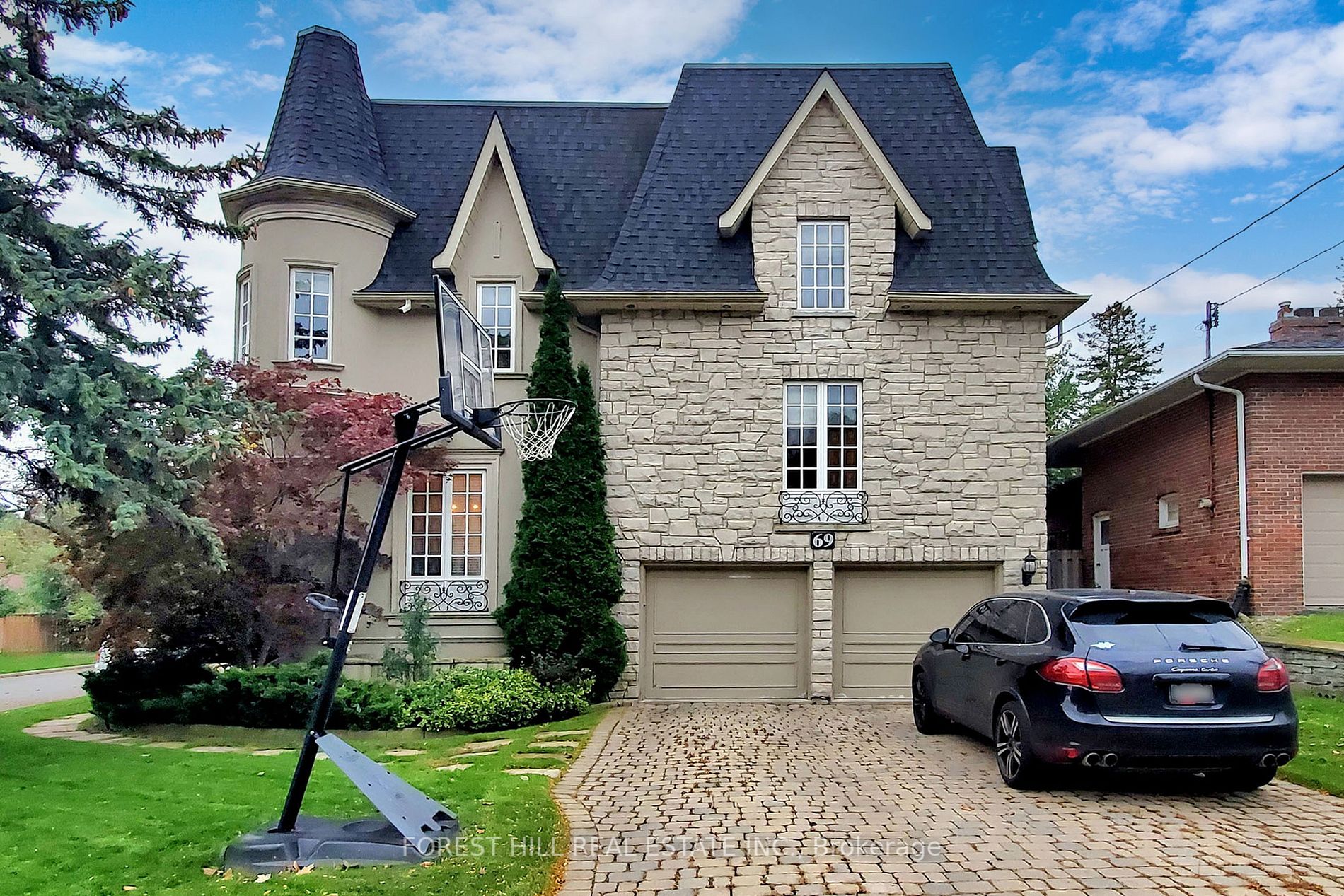 69 Munro Blvd Property Photo 1