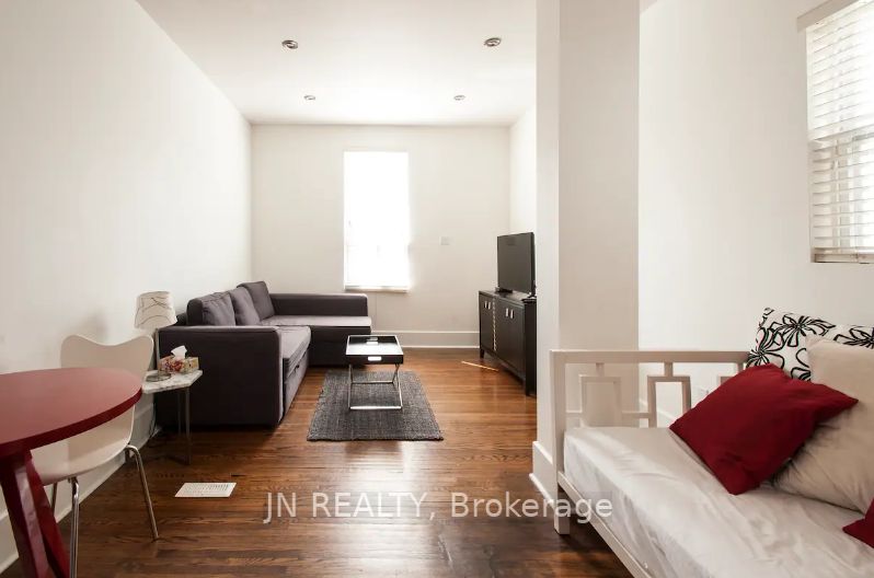 312 Harbord St Property Photo 1