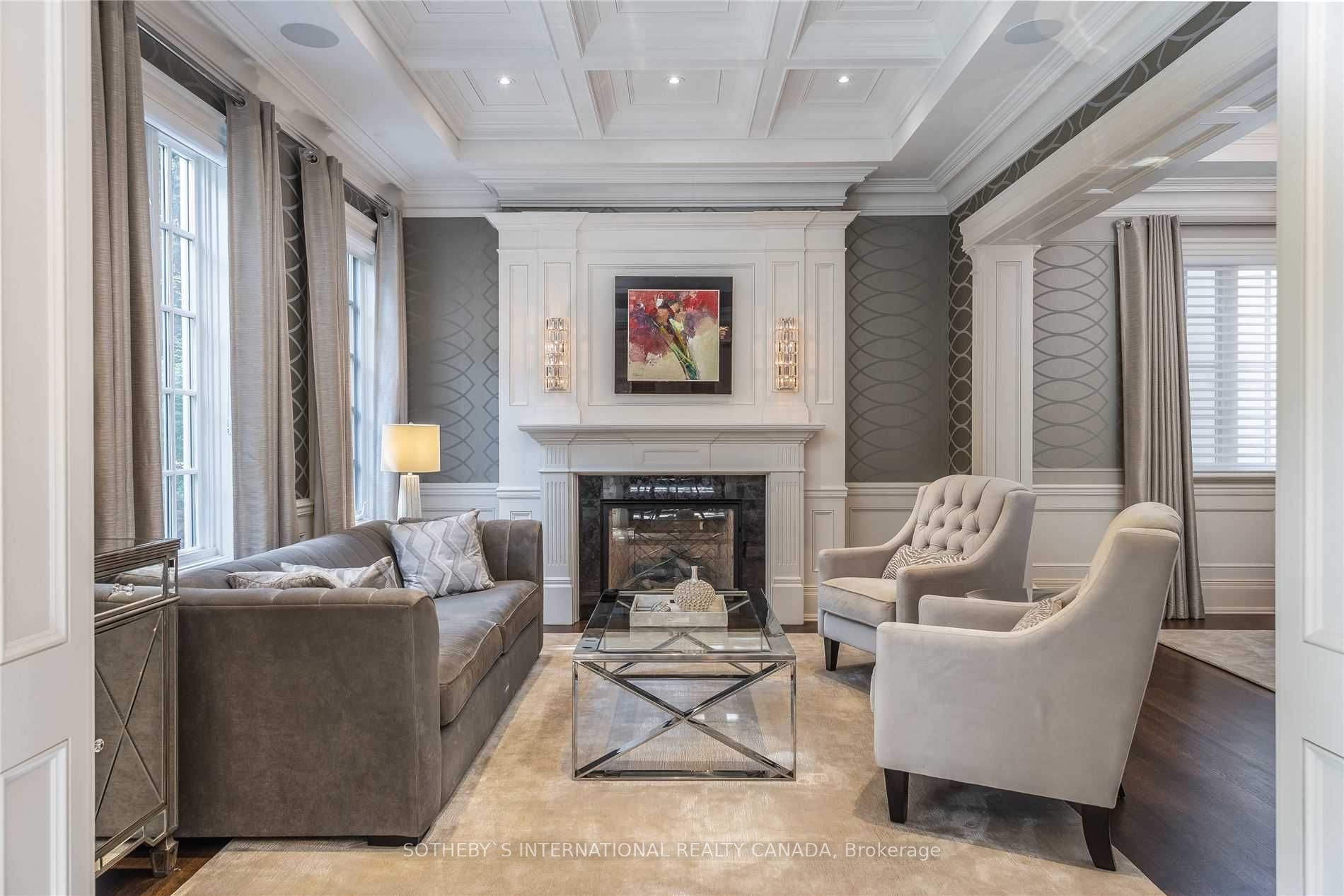 21 Parkwood Ave Property Photo 4